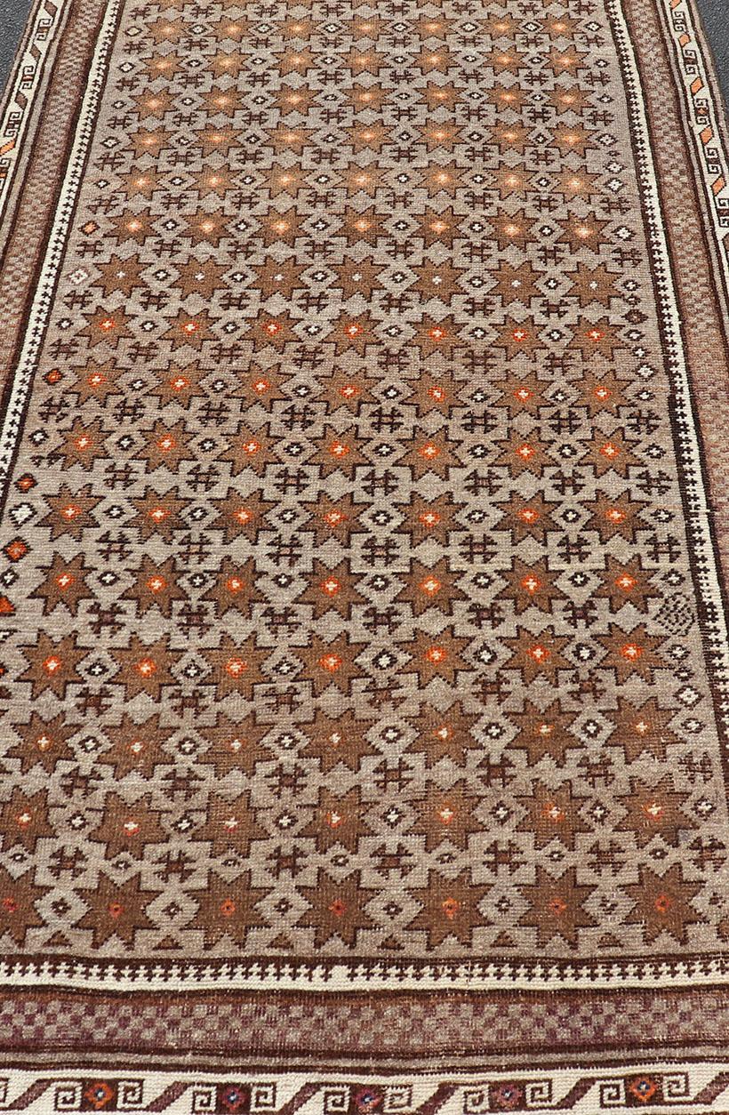 Antique Baluch Tribal Rug with Allover Geometric Diamond Design on a Grey Ground In Good Condition For Sale In Atlanta, GA