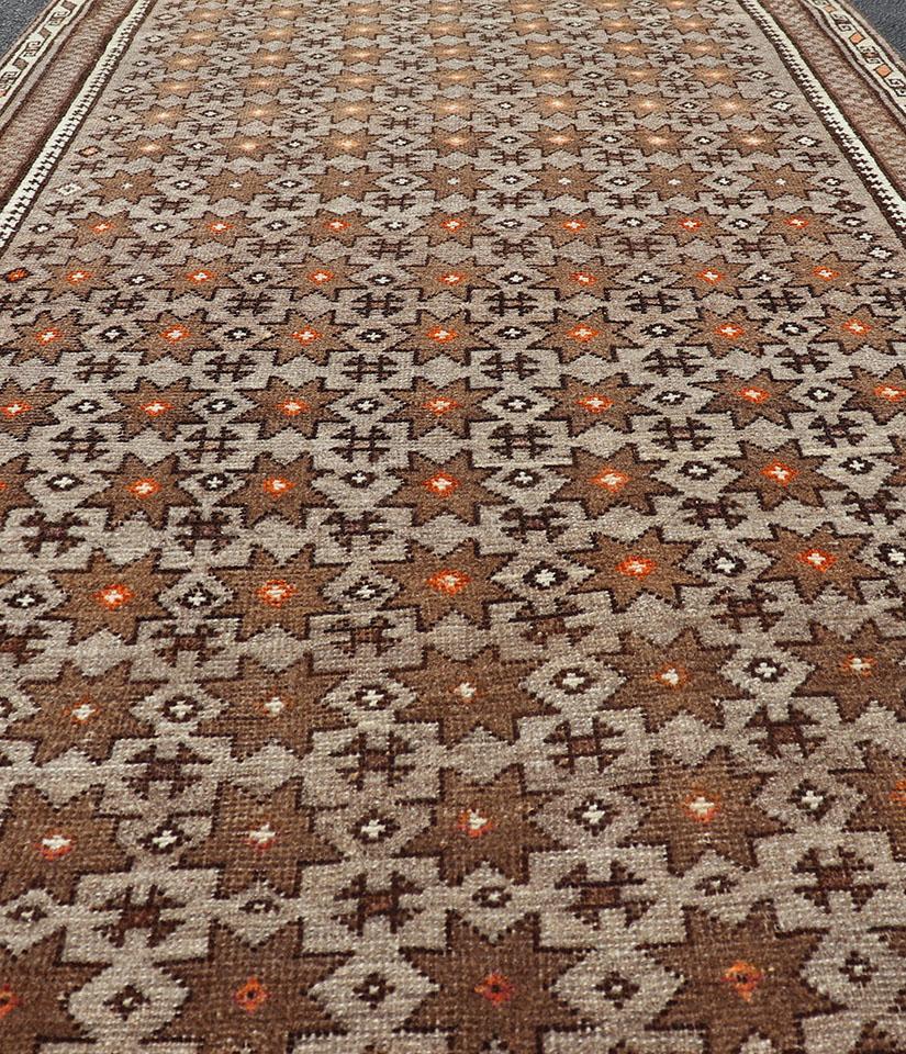 20th Century Antique Baluch Tribal Rug with Allover Geometric Diamond Design on a Grey Ground For Sale