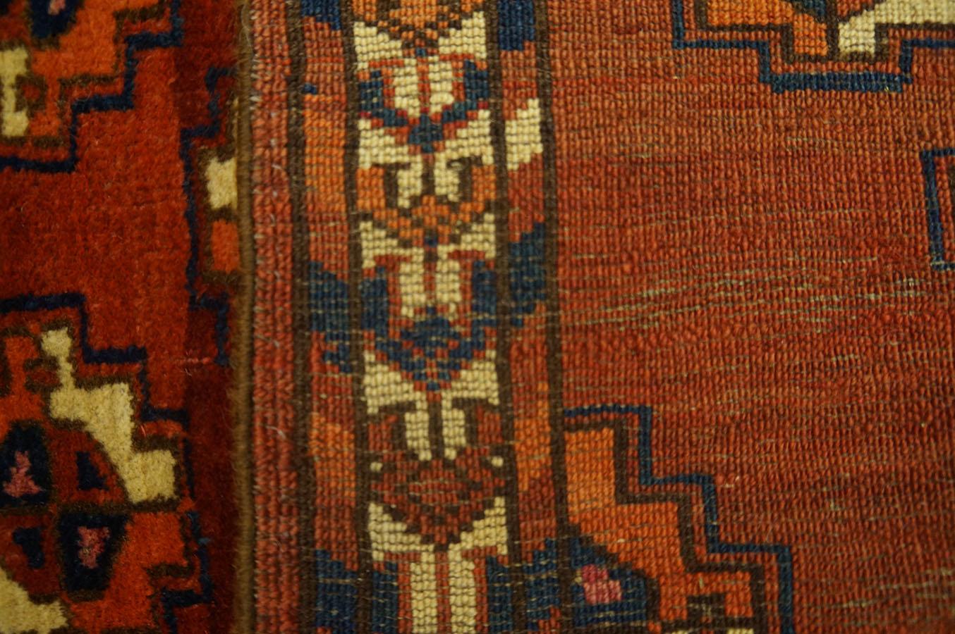 Tapis turc antique Baluch-Turkmen 2' 7'' x4' 0''  en vente 2