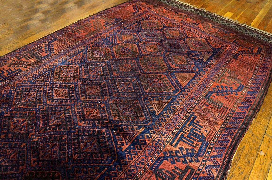 Antique Baluch-Turkmen rug. Size: 4'6