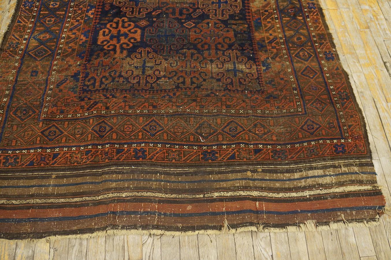 Wool 19th Century Afghan Baluch Main Carpet ( 5' x 7' - 152 x 213 cm ) For Sale