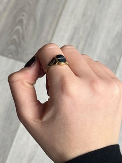 Antique Banded Agate and 18 Carat Gold Memorial Ring