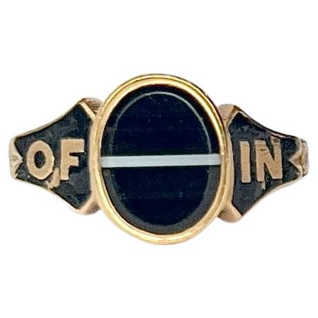 Antique Banded Agate and 18 Carat Gold Memorial Ring For Sale