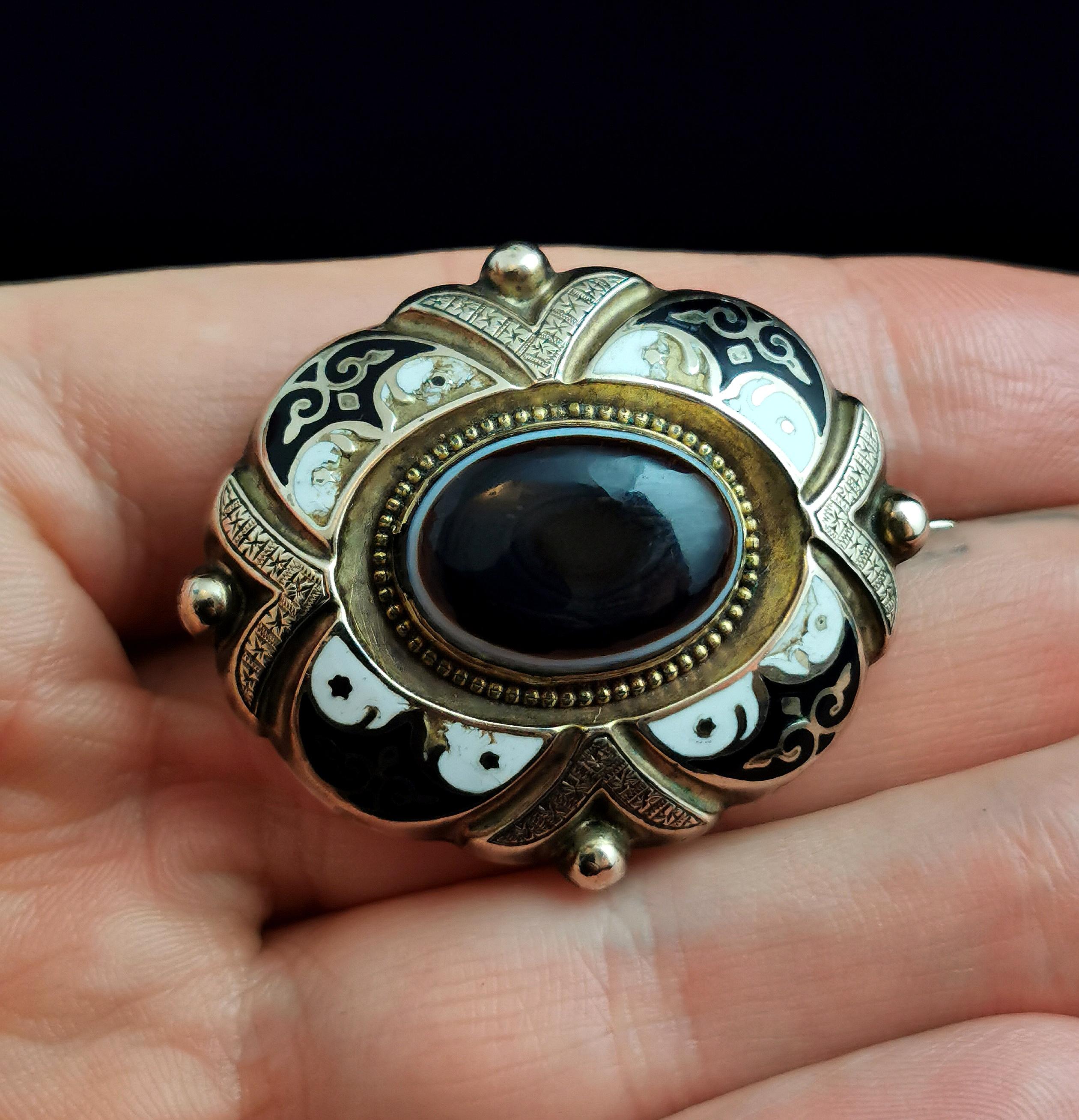 Antique Banded Agate Mourning Brooch, Victorian, Black and White Enamel, 9k 5