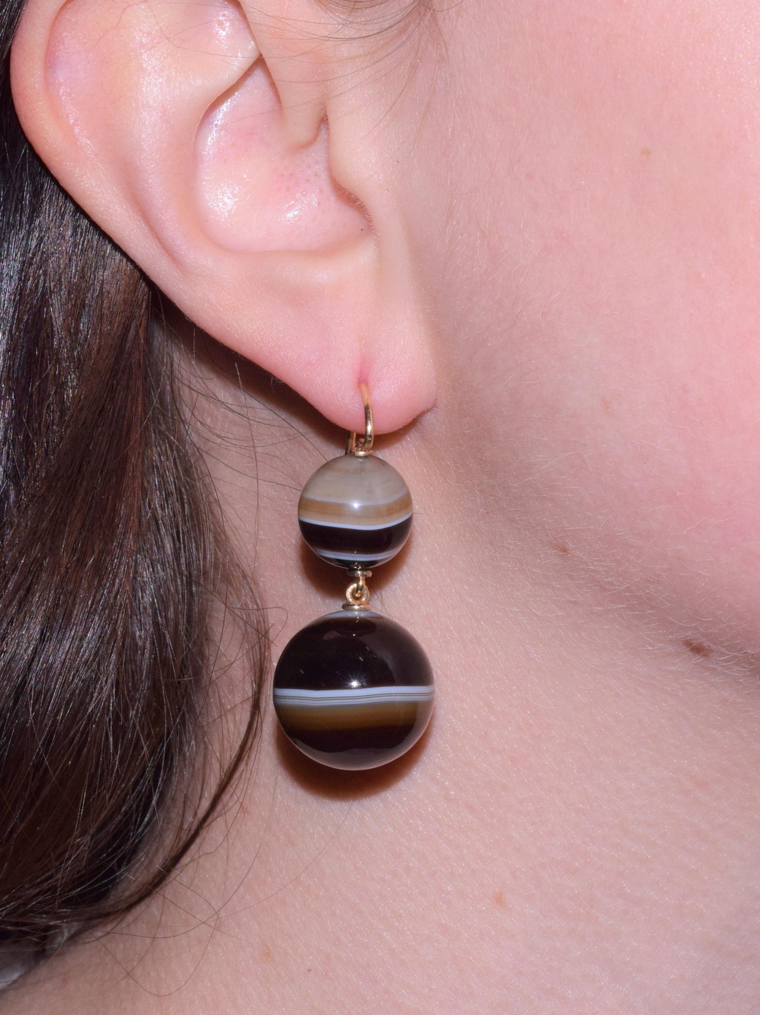 Antique Banded Agate Pendant Earrings In Good Condition For Sale In New York, NY