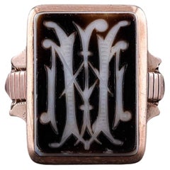 Antique Banded Agate Signet Ring of 14k Gold