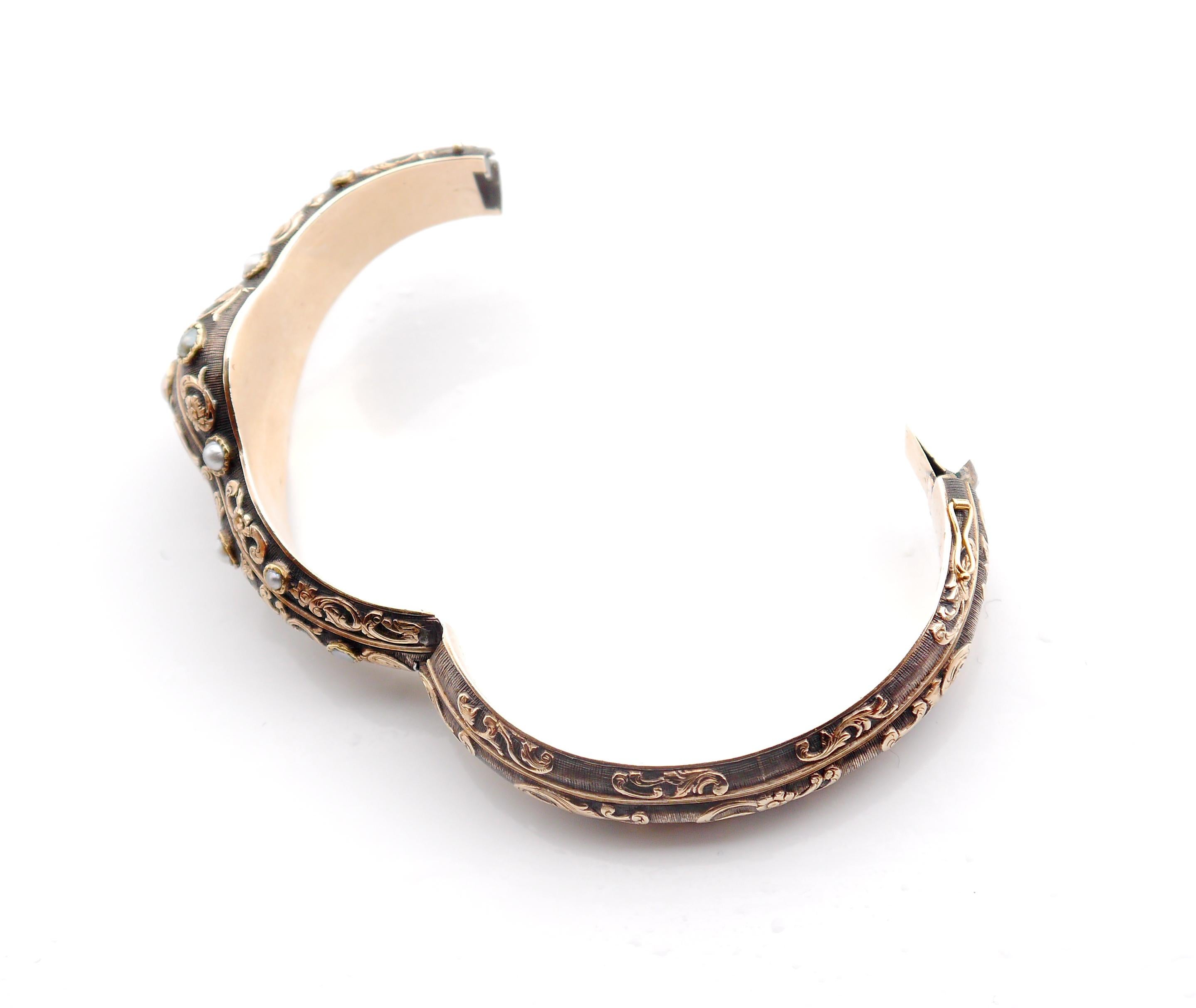 Women's Antique Bangle Bracelet natural River Pearls solid 14K Gold / Silver / 42gr For Sale