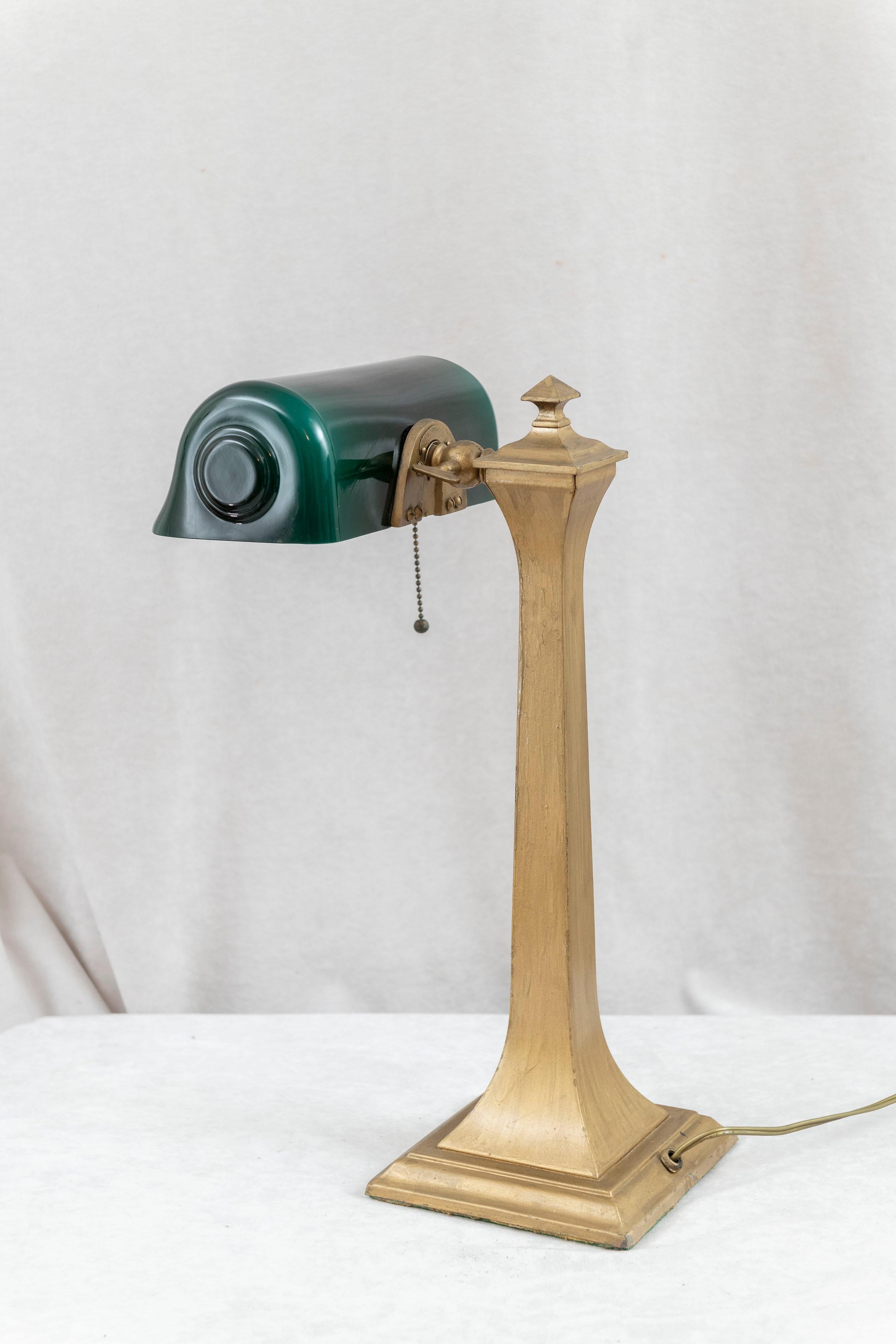 Early 20th Century Antique Banker's Desk Lamp by Verdelite, Original Green Shade, ca. 1917