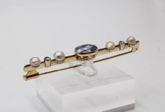 Antique Bar Brooch with Natural Sapphire, Pearls and Rose-Cut Diamonds in Yellow