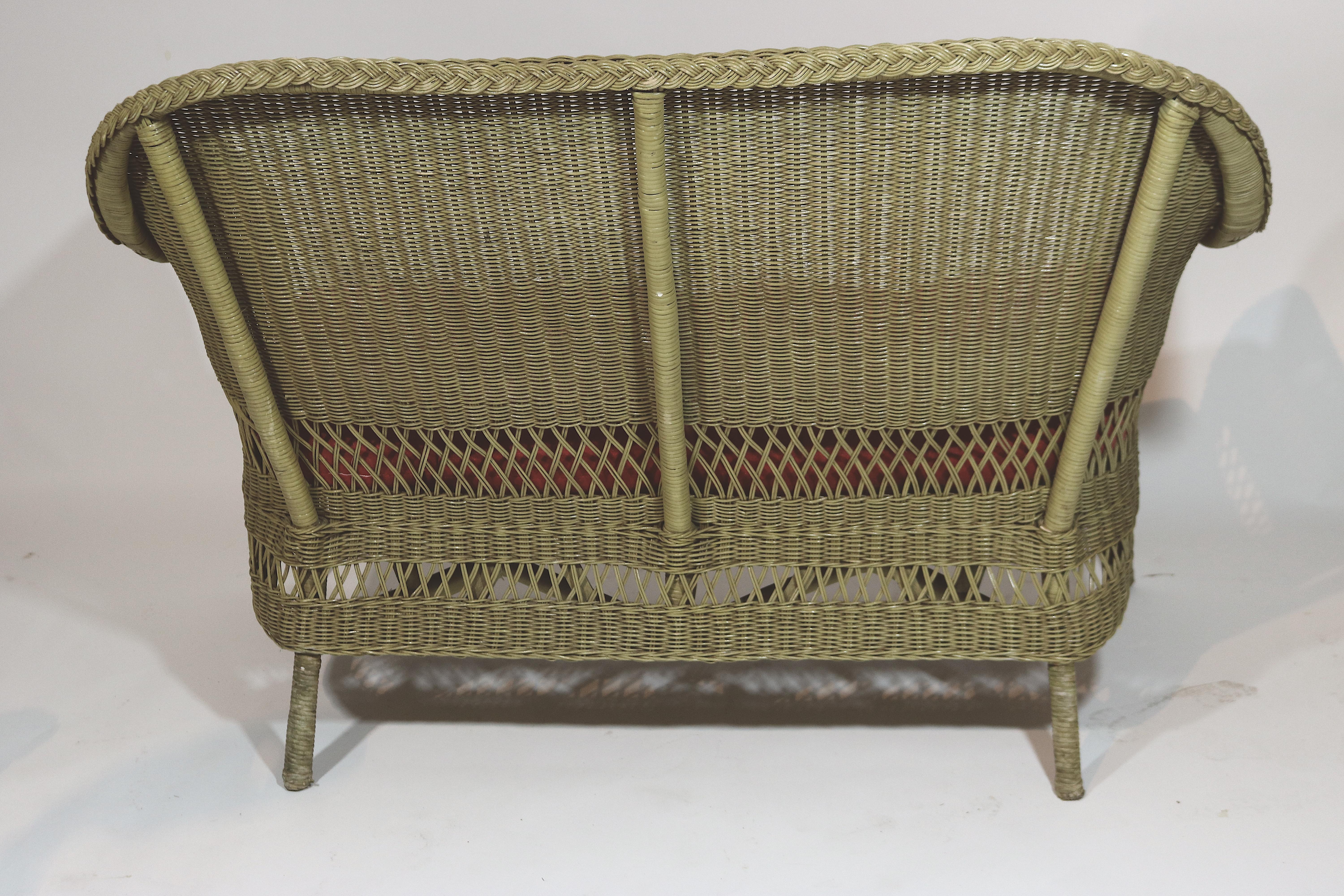 20th Century Antique Bar Harbor Wicker Settee Loveseat with Tufted Seat Cushion For Sale