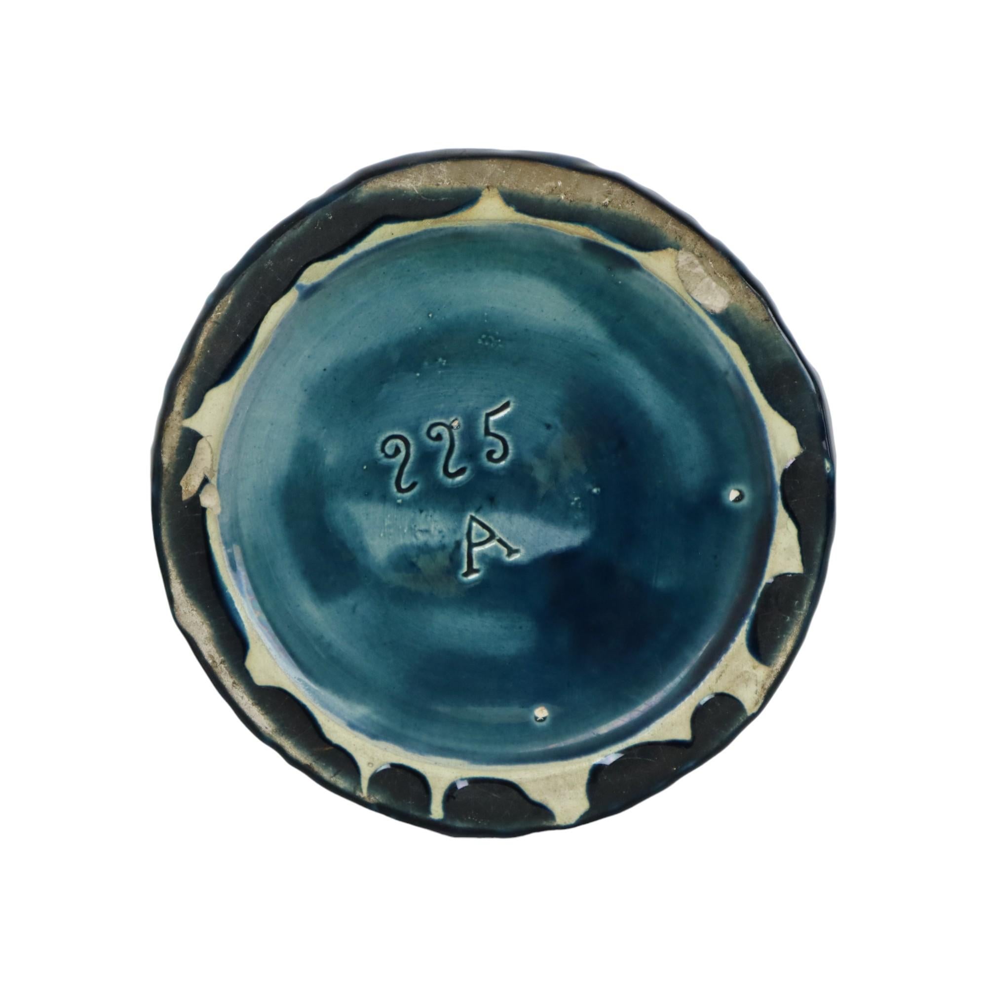 Antico vaso in maiolica Barbotine con coperchio in stile Art Nouveau organico in vendita 3