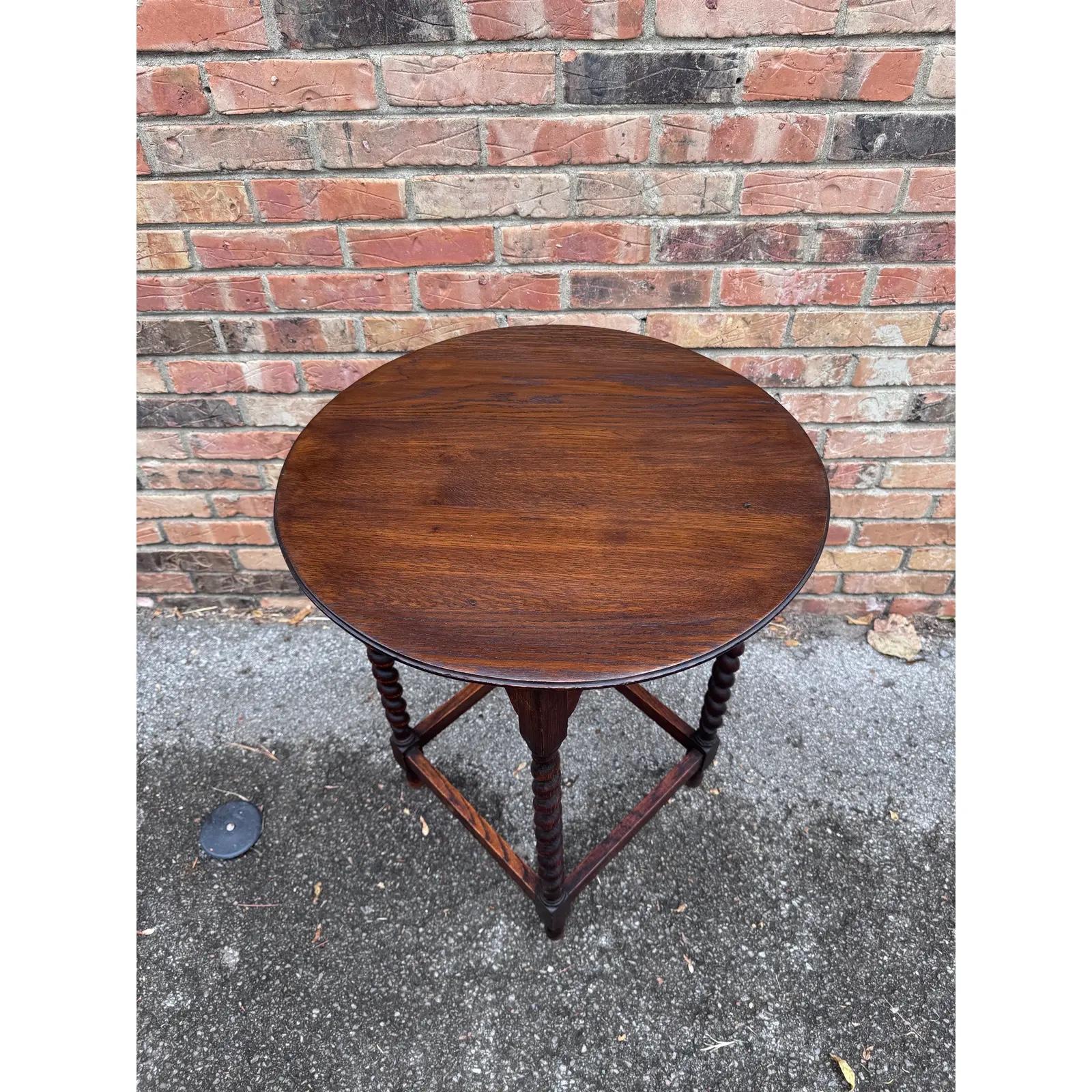 XIXe siècle Table d'appoint antique Barely Twist