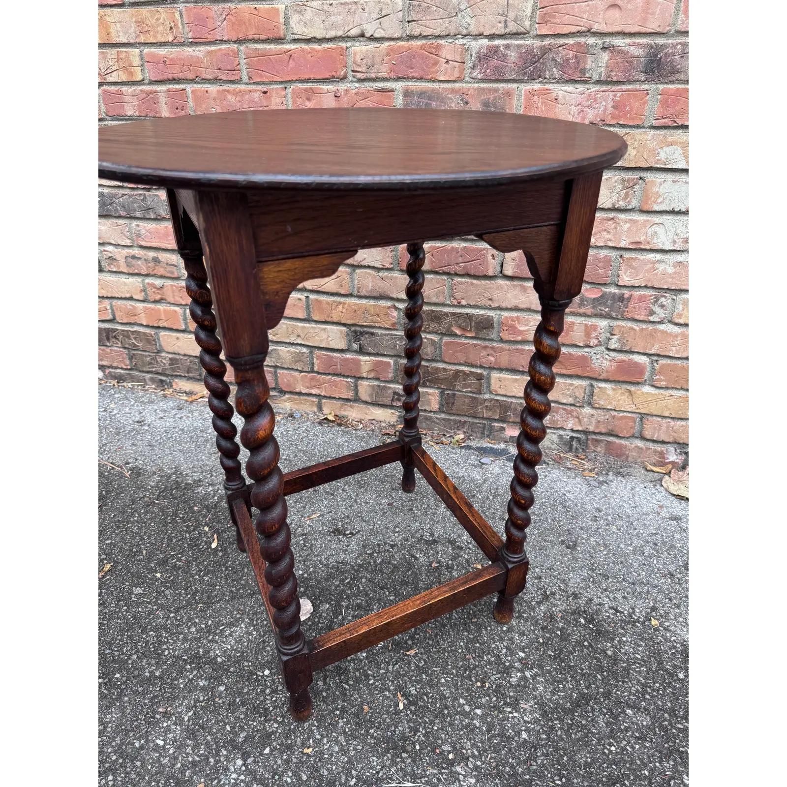 Table d'appoint antique Barely Twist 1