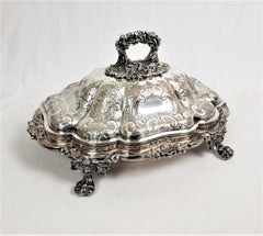 Antiker versilberter Entree-Serviergeschirr mit Blumendekor aus Barker-Ellis mit Deckel