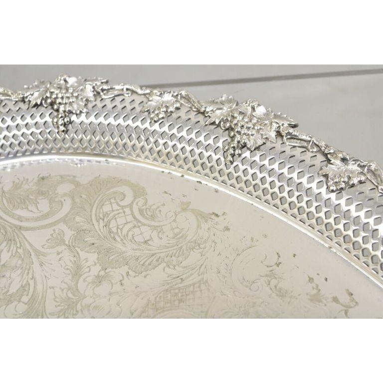 Ancien plateau de service de barker Ellis Victorian Grapevine Repousse Pierced Gallery en vente 1