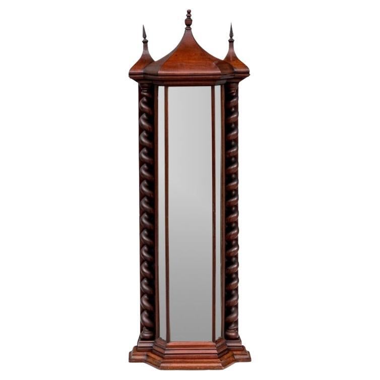 Antiker Barley Twist Kuriositätenkabinett im Angebot