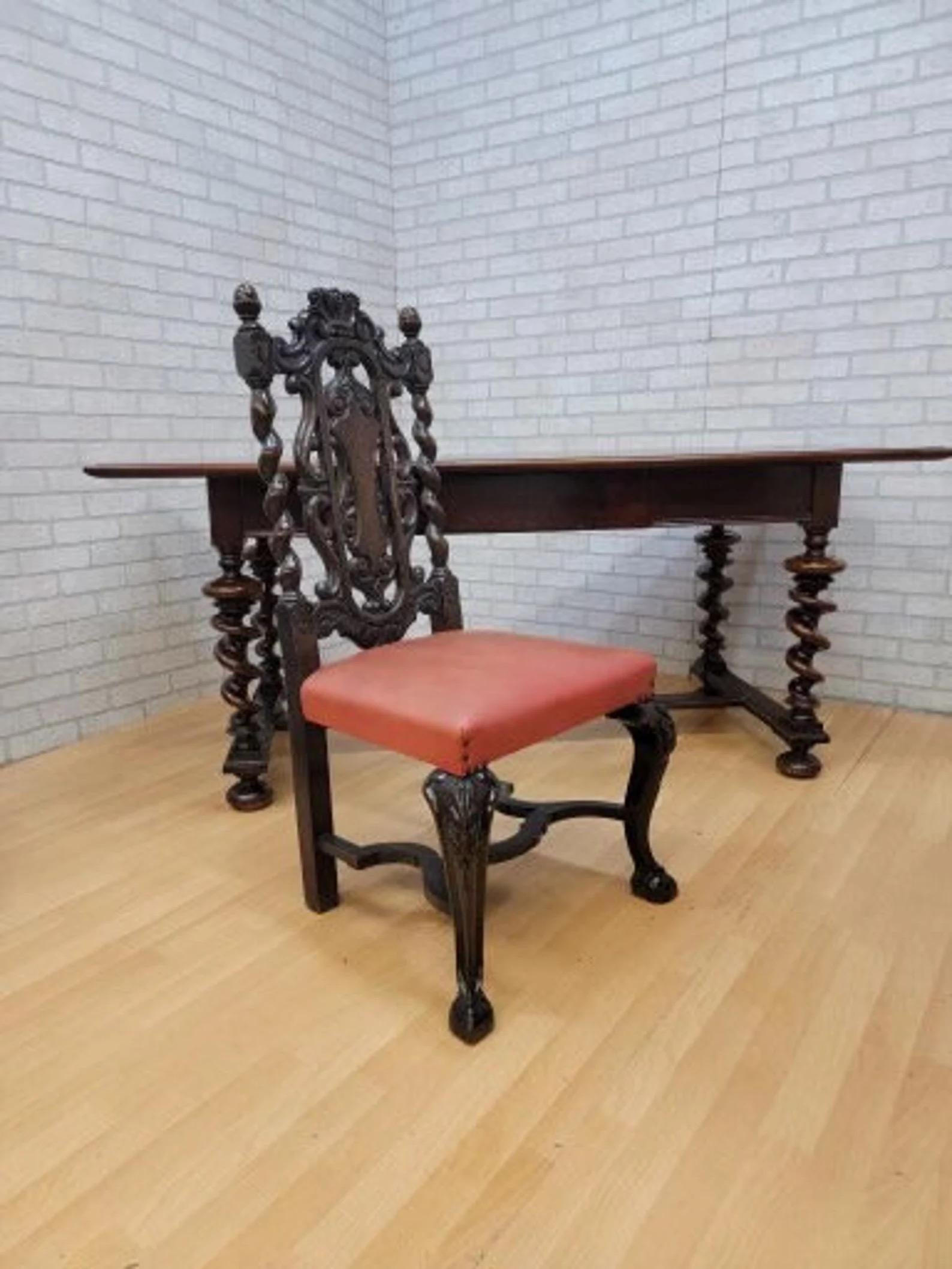 Bureau ancien à torsion d'orge avec chaise sculptée à torsion d'orge - 2 pièces Bon état - En vente à Chicago, IL