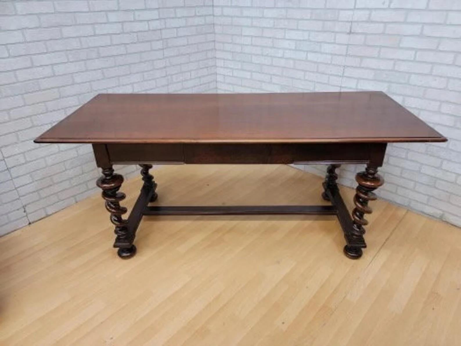 Bureau ancien à torsion d'orge avec chaise sculptée à torsion d'orge - 2 pièces en vente 2