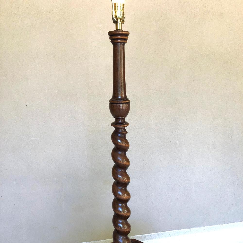 Antique Barley Twist Floor Lamp In Good Condition In Dallas, TX
