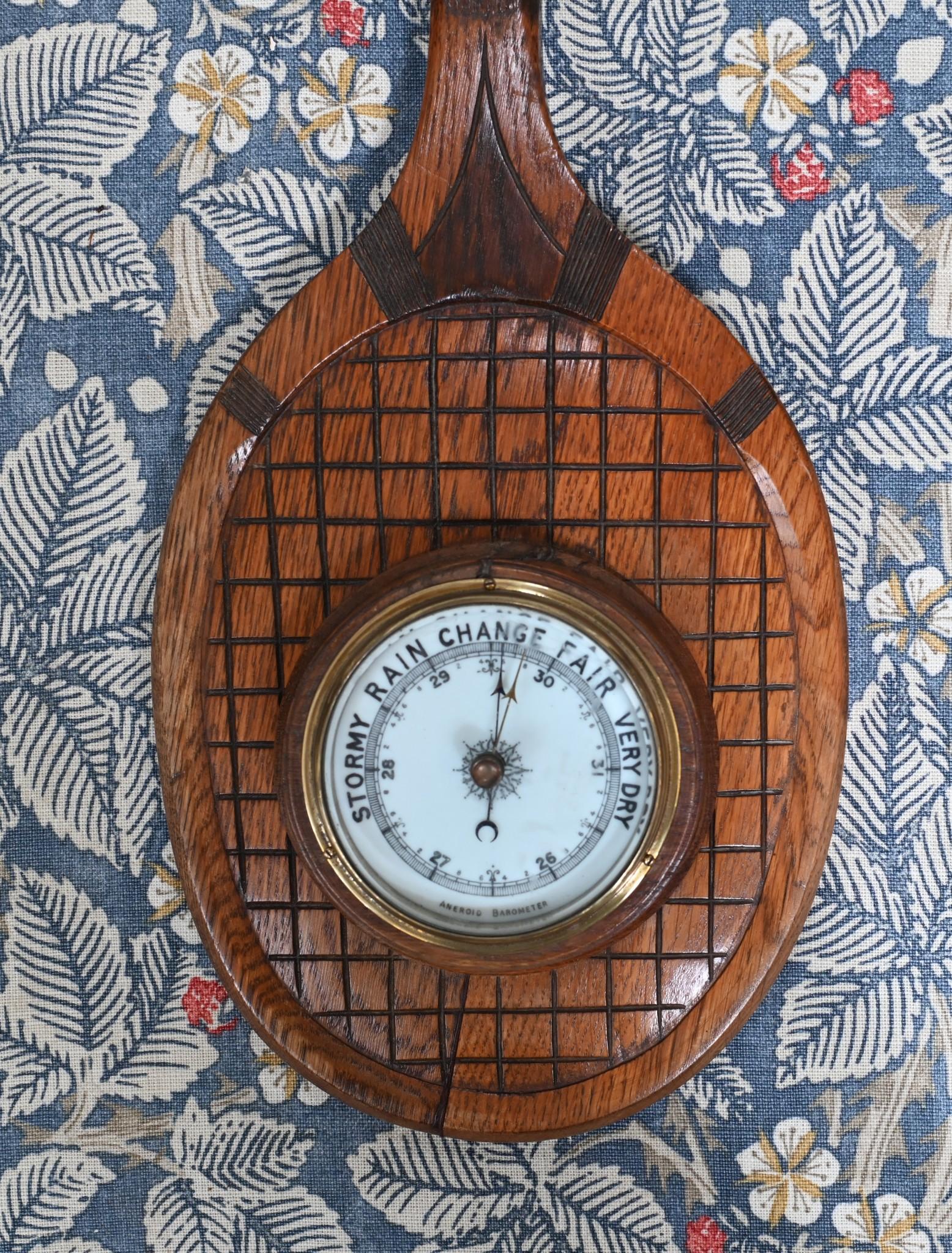 Antiguo Barómetro Tenis Club Raqueta Aneroide 1930 Madera en venta