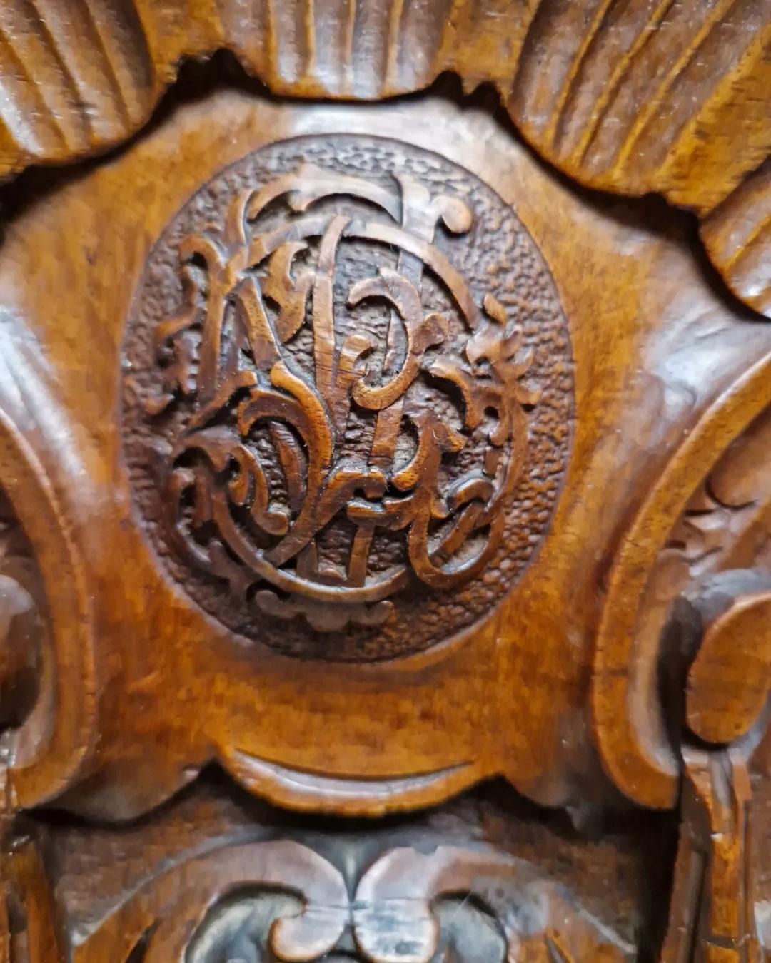 19th Century Renaissance Bedroom Set with King Size Bed For Sale 6