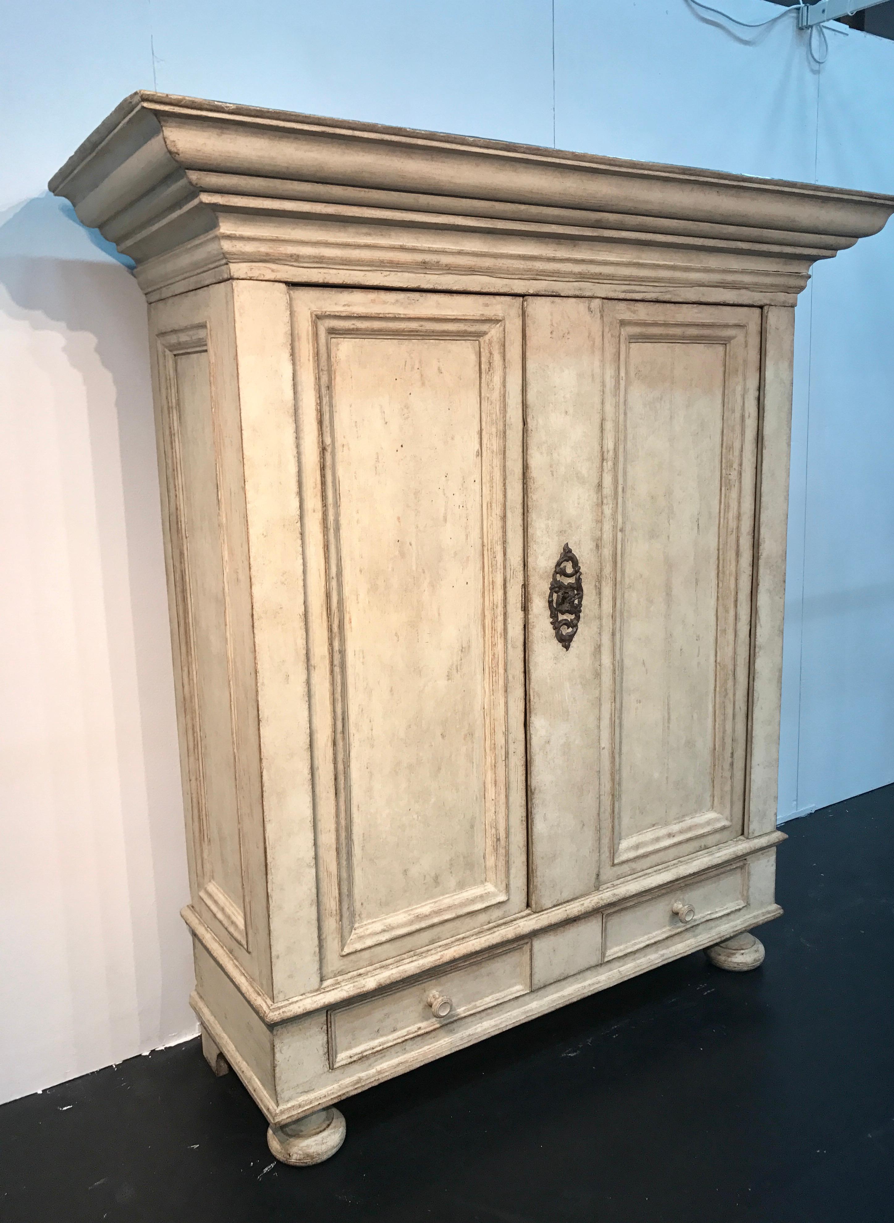 Antique Baroque Danish Armoire, 1790s In Good Condition For Sale In Helsingborg, SE