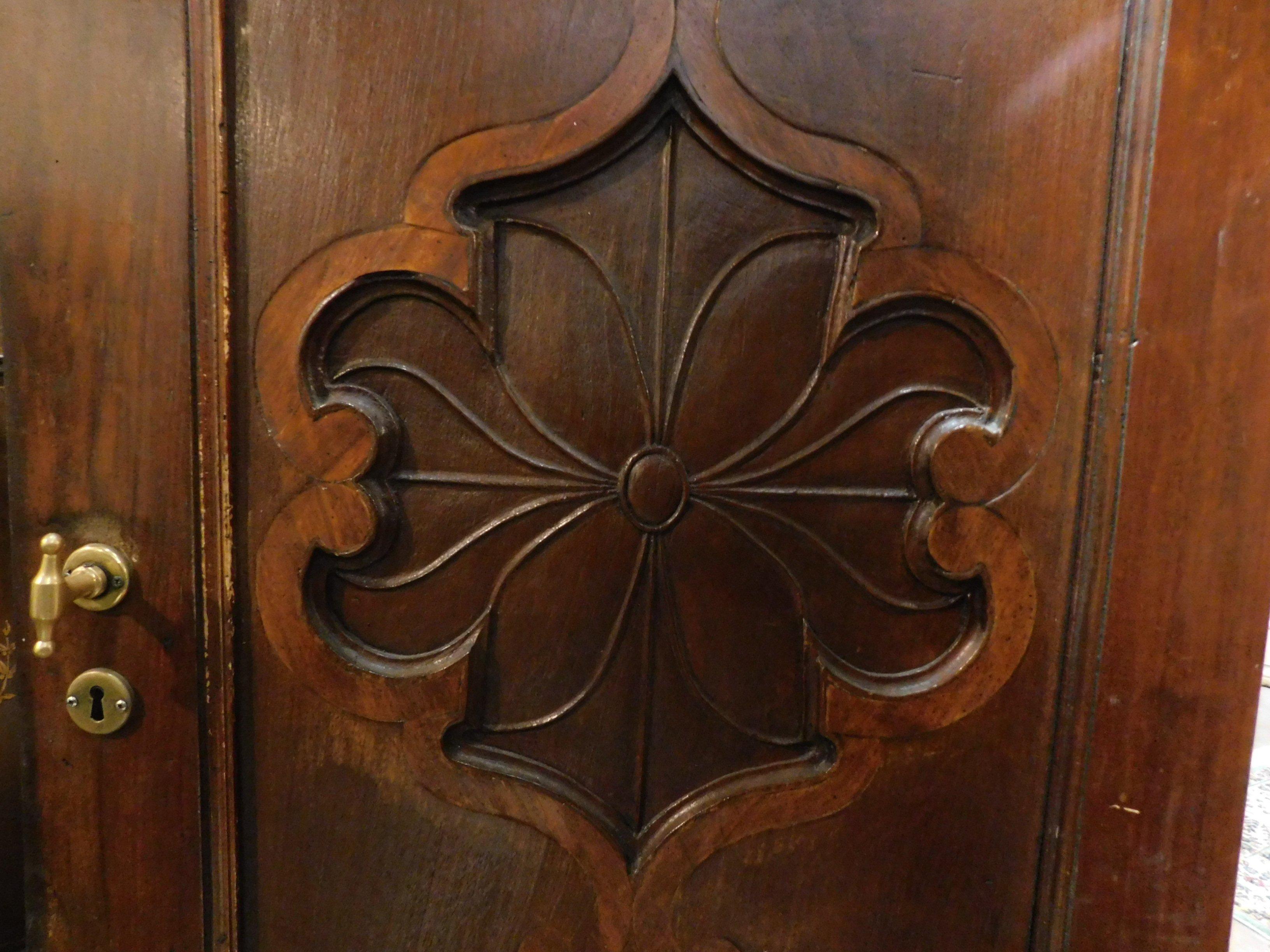 Antique Baroque Door Carved and Inlaid, Carved in Walnut, '700, Italy For Sale 5