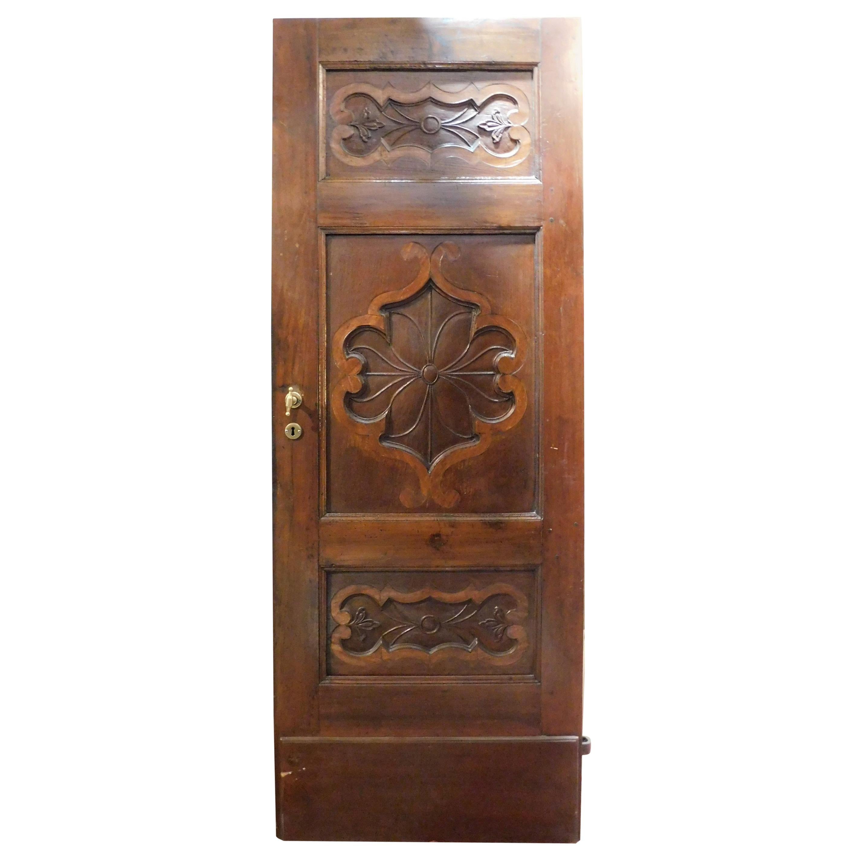 Antique Baroque Door Carved and Inlaid, Carved in Walnut, '700, Italy For Sale