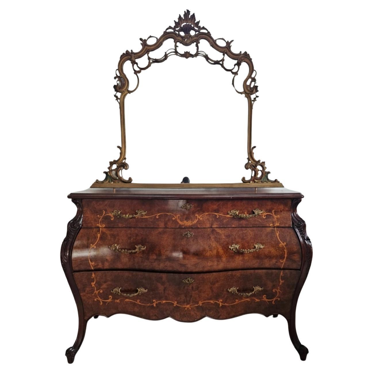 Antique Baroque Dresser Bombe Louis XV Commode im Angebot