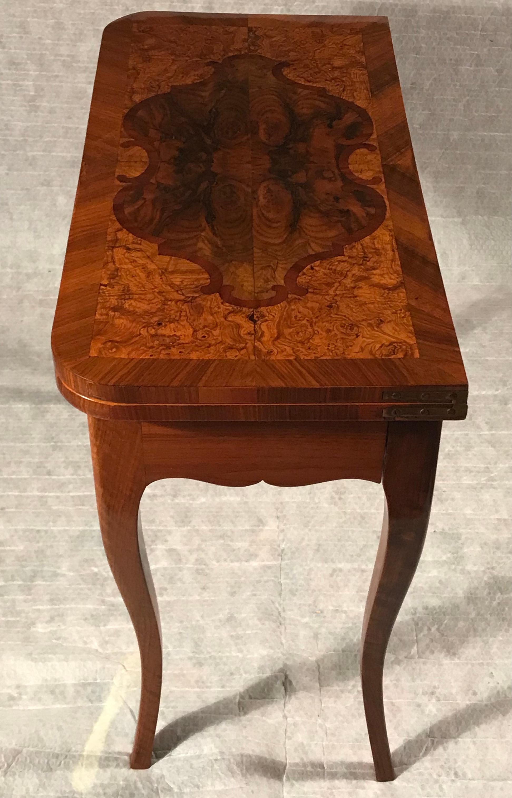 Antique Baroque Game Table from 1770 - Southern Germany In Good Condition For Sale In Belmont, MA