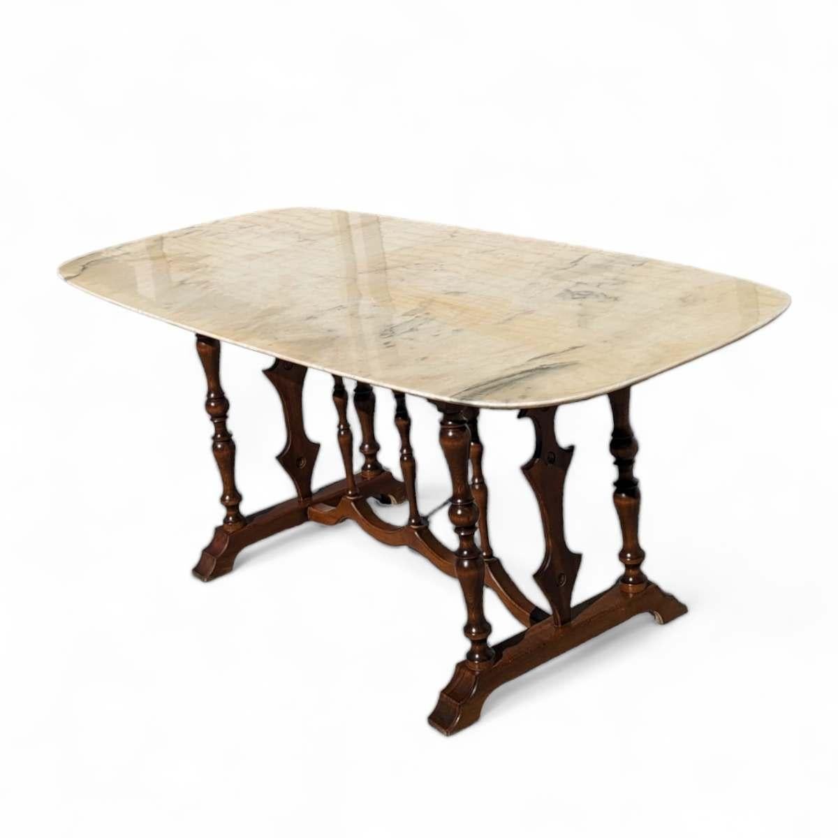 Table de salle à manger ancienne baroque à plateau de marbre - Style 17ème siècle Base en Wood Wood Bon état - En vente à Rancho Cucamonga, CA
