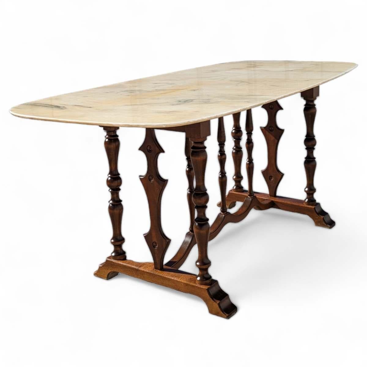 Table de salle à manger ancienne baroque à plateau de marbre - Style 17ème siècle Base en Wood Wood en vente 2