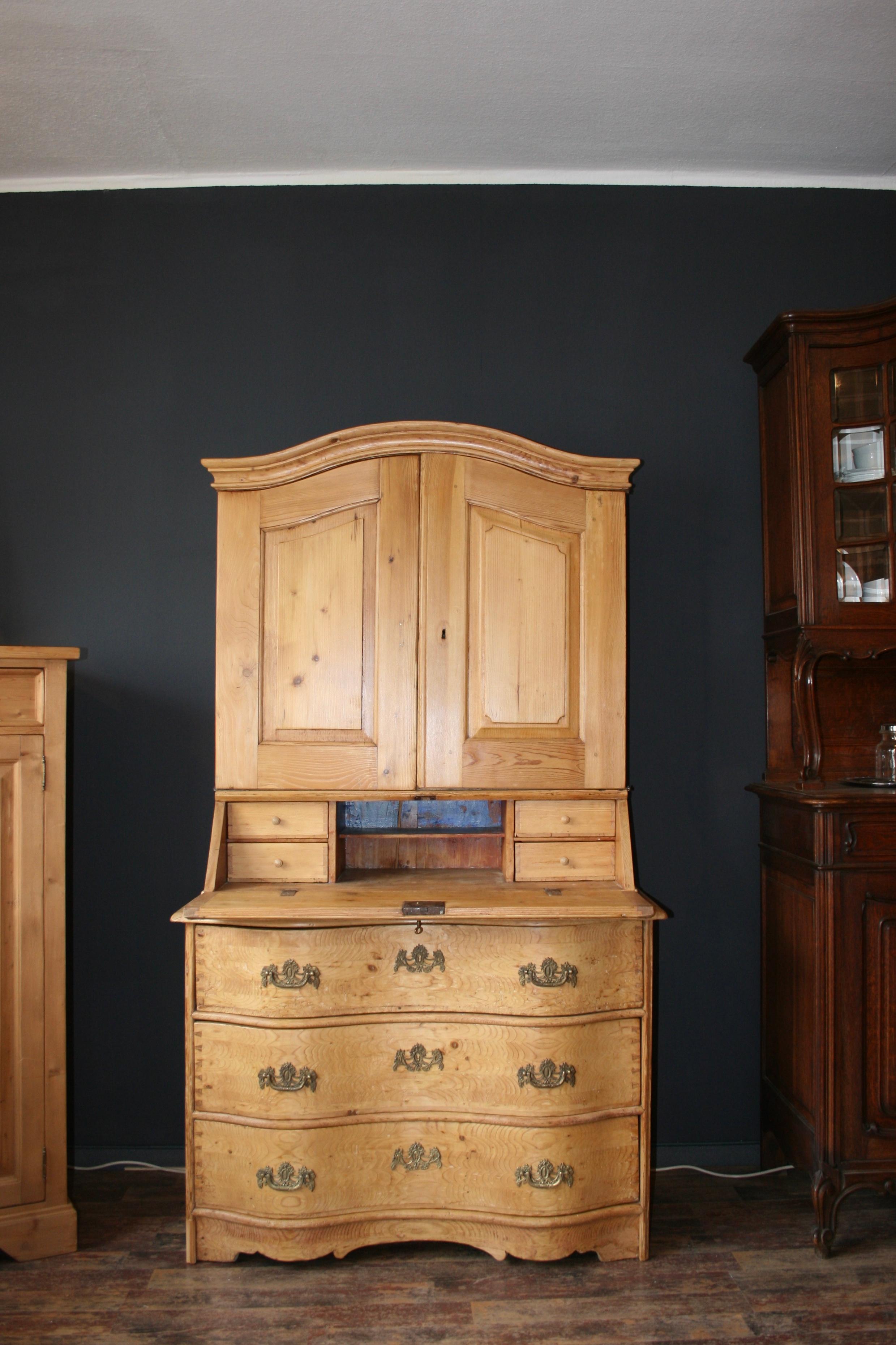 Hand-Carved Antique Baroque Pine Secretaire, 18th Century