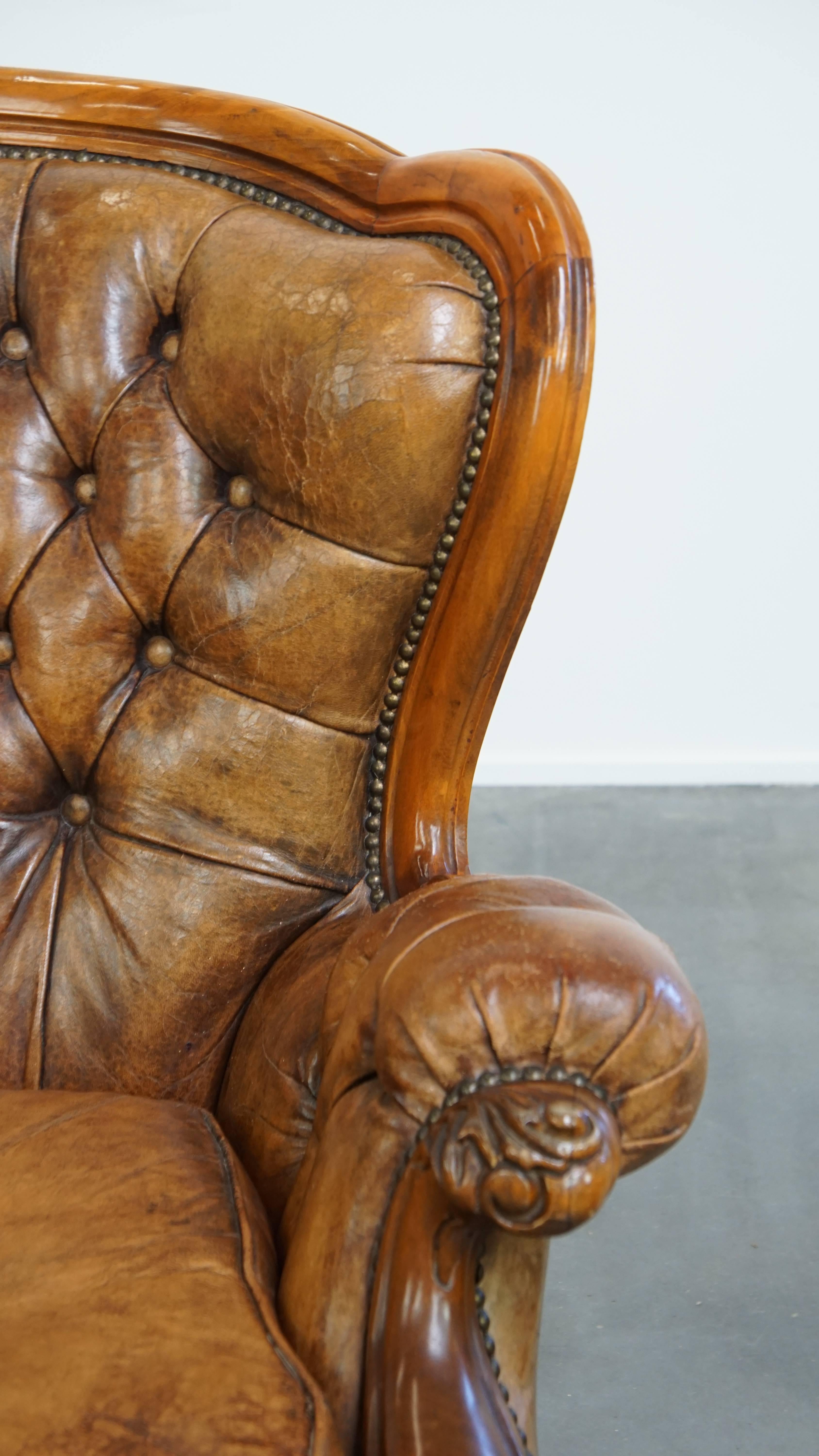 Antique Baroque Sheepskin Leather Chesterfield Armchair For Sale 6