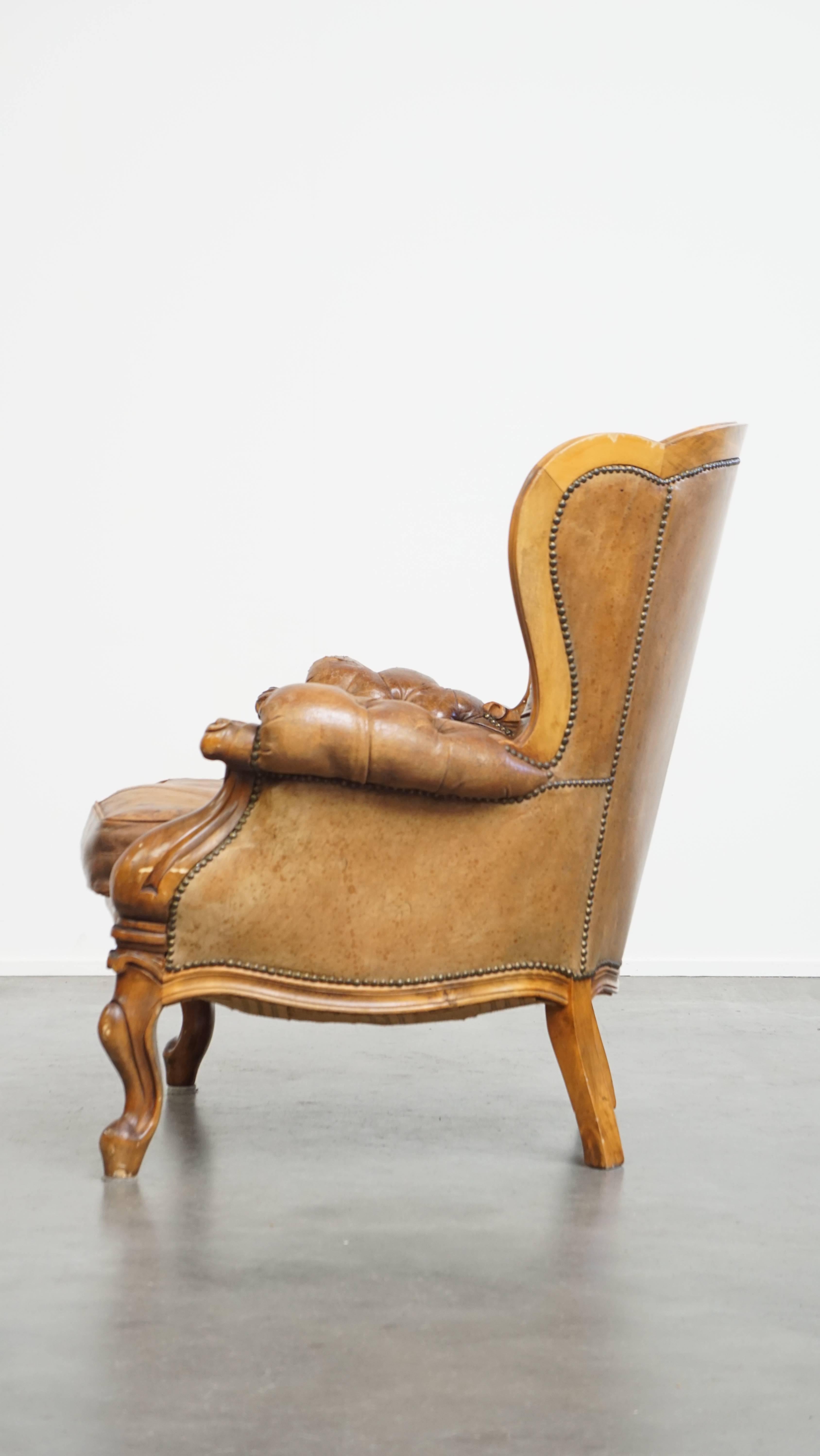 20th Century Antique Baroque Sheepskin Leather Chesterfield Armchair For Sale
