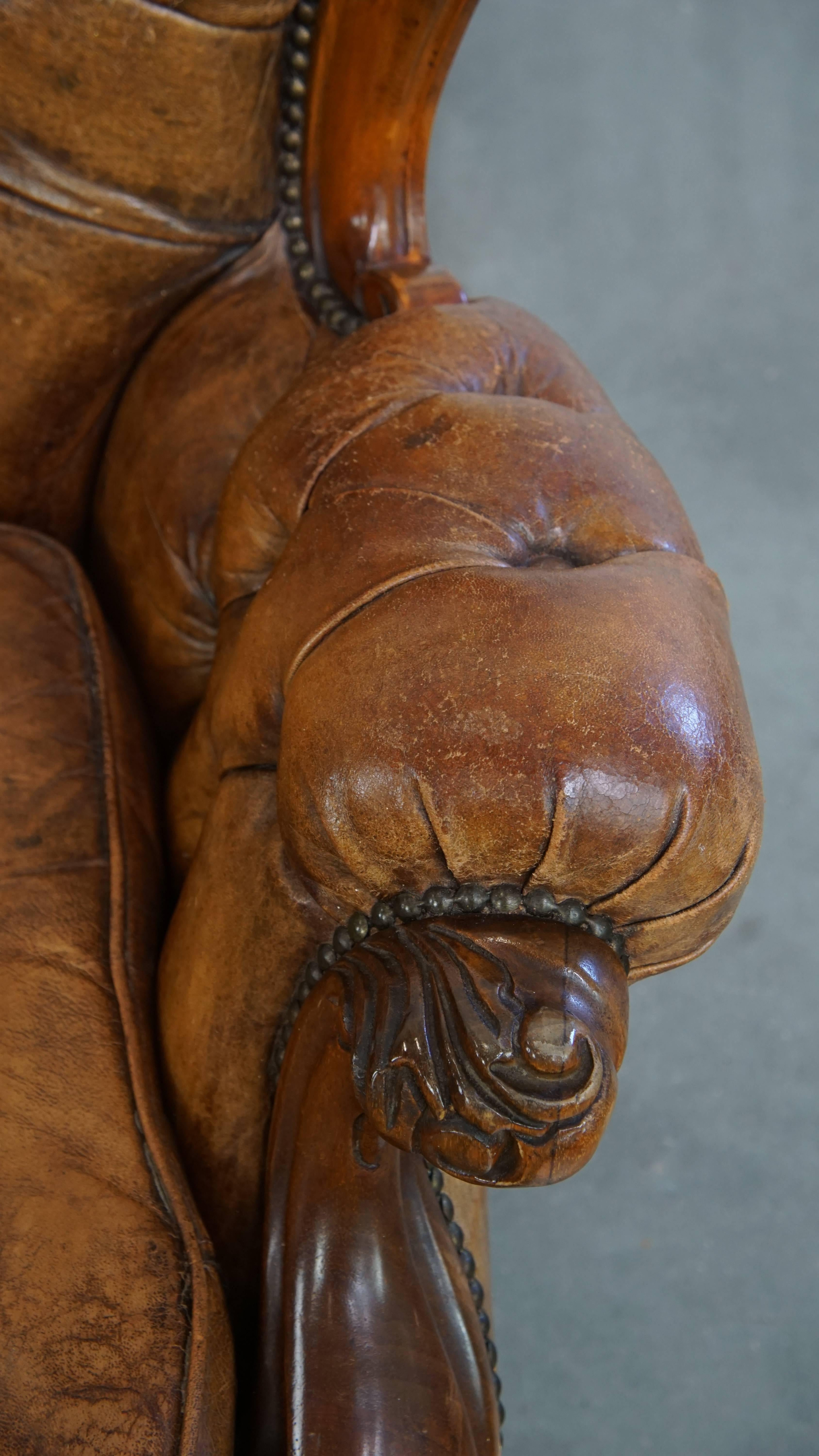 Antique Baroque Sheepskin Leather Chesterfield Armchair For Sale 3
