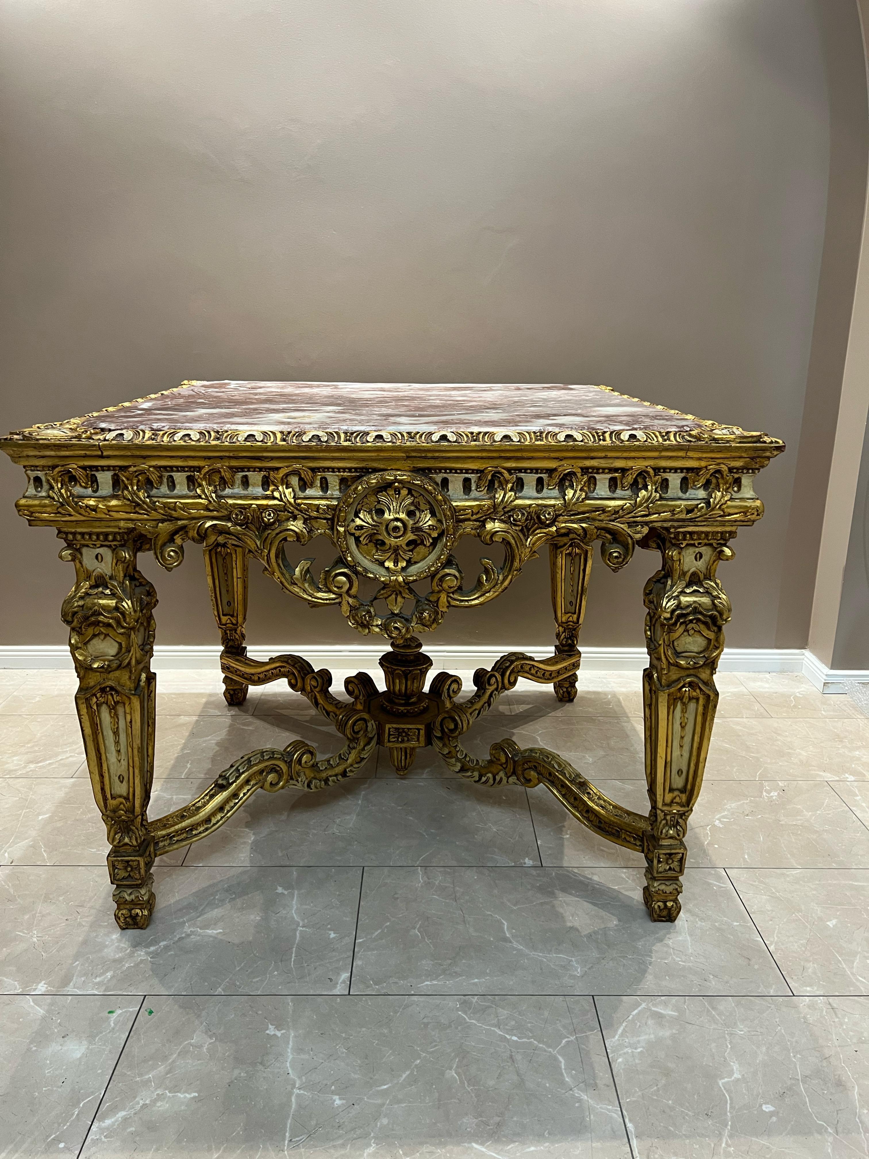Antique Baroque-Style Table with Marble Top and Gilded Wood Base In Good Condition For Sale In Berlin, DE