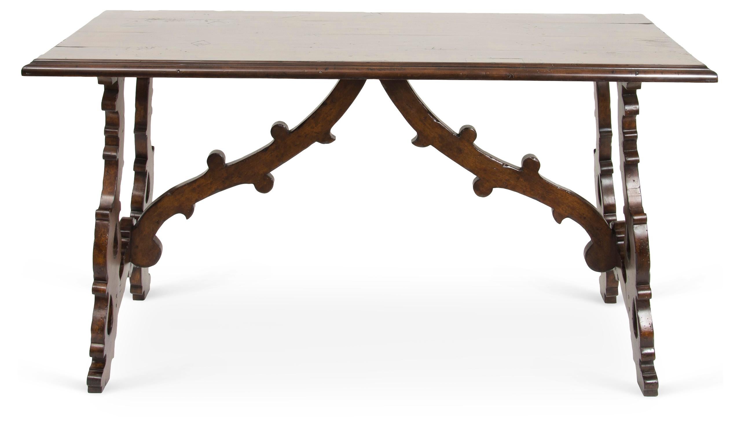 Antique style Baroque Walnut Dining Table In New Condition For Sale In Ballard, CA