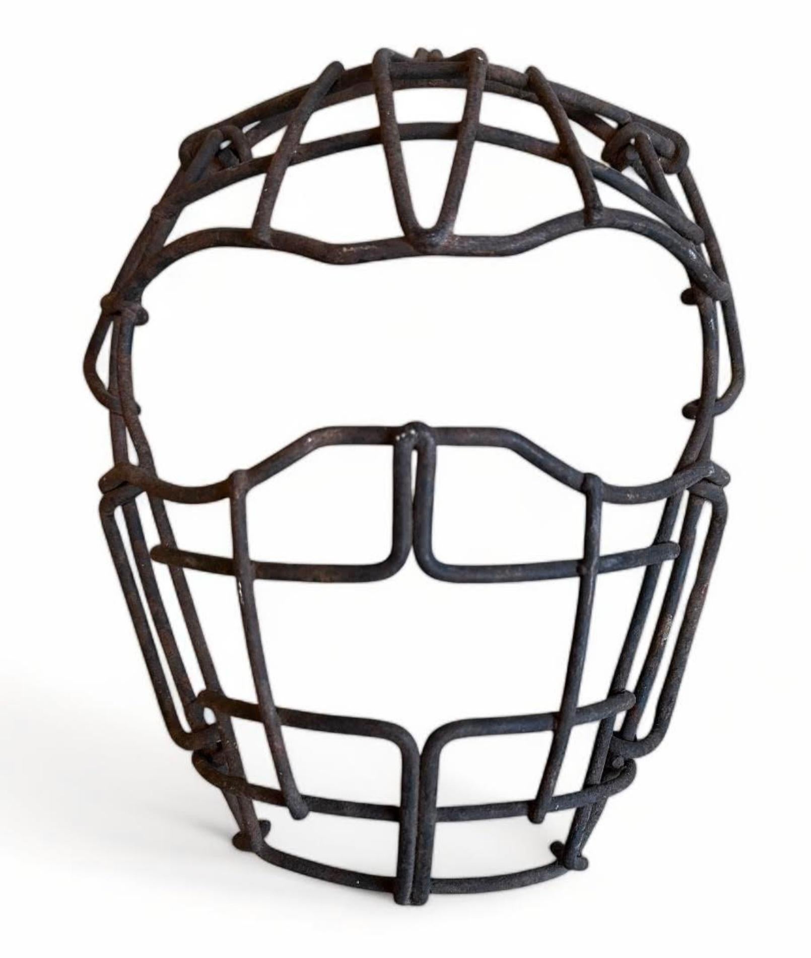 Américain Collection de masques d'attrapeurs de baseball anciens (7) en vente