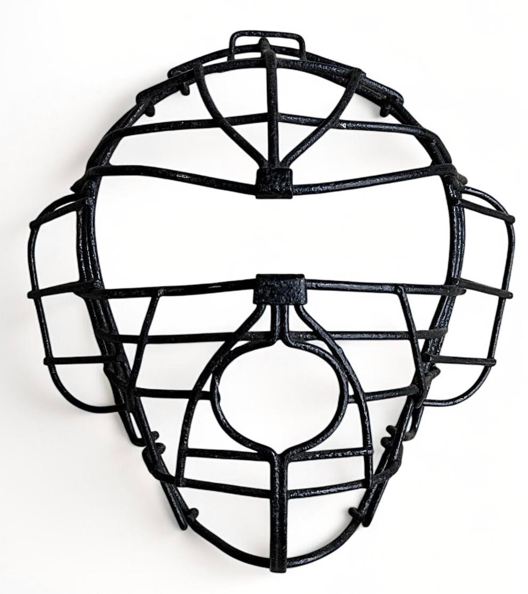 Soudé Collection de masques d'attrapeurs de baseball anciens (7) en vente