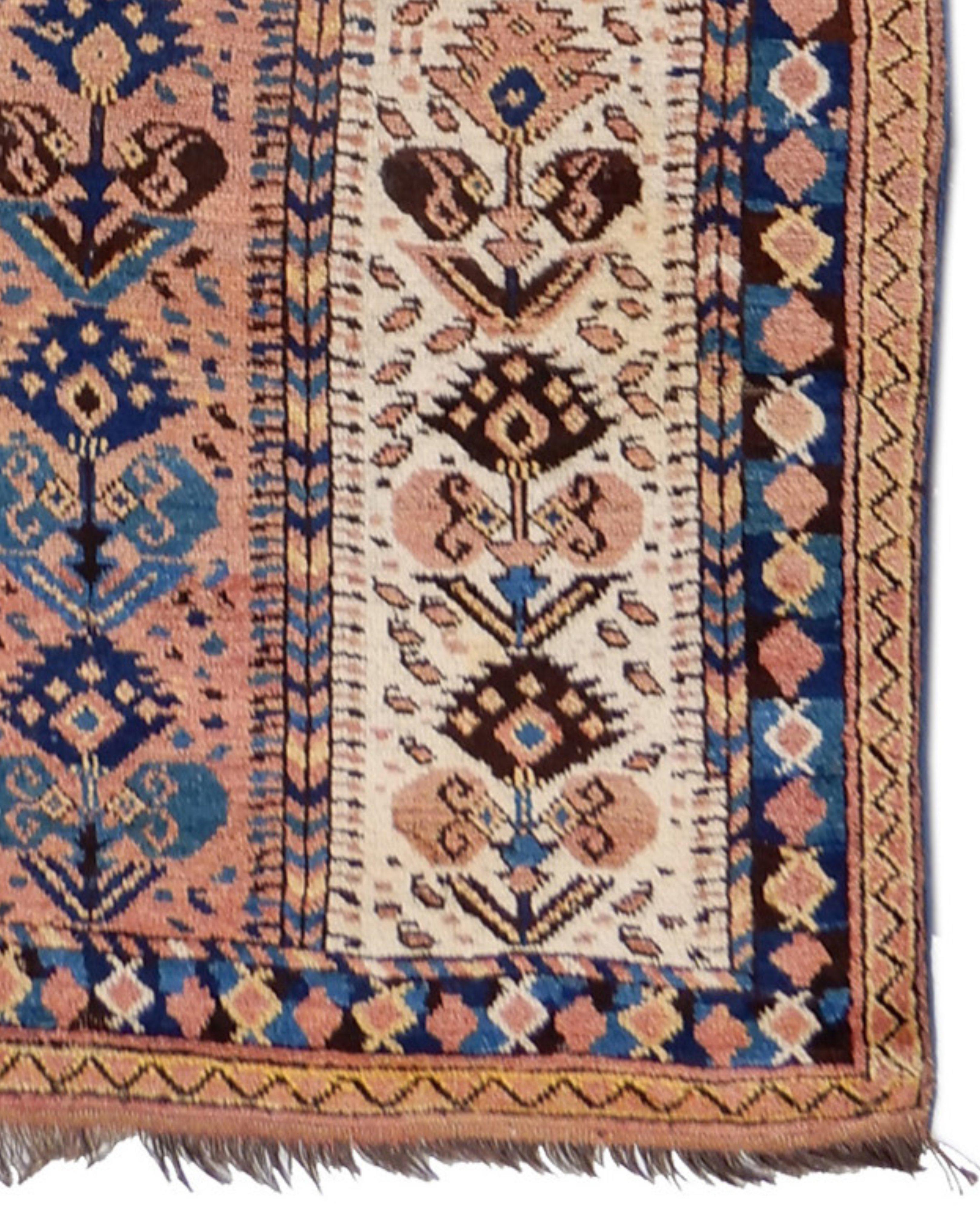 Antique Bashir Prayer Rug, c. 1900 In Excellent Condition For Sale In San Francisco, CA