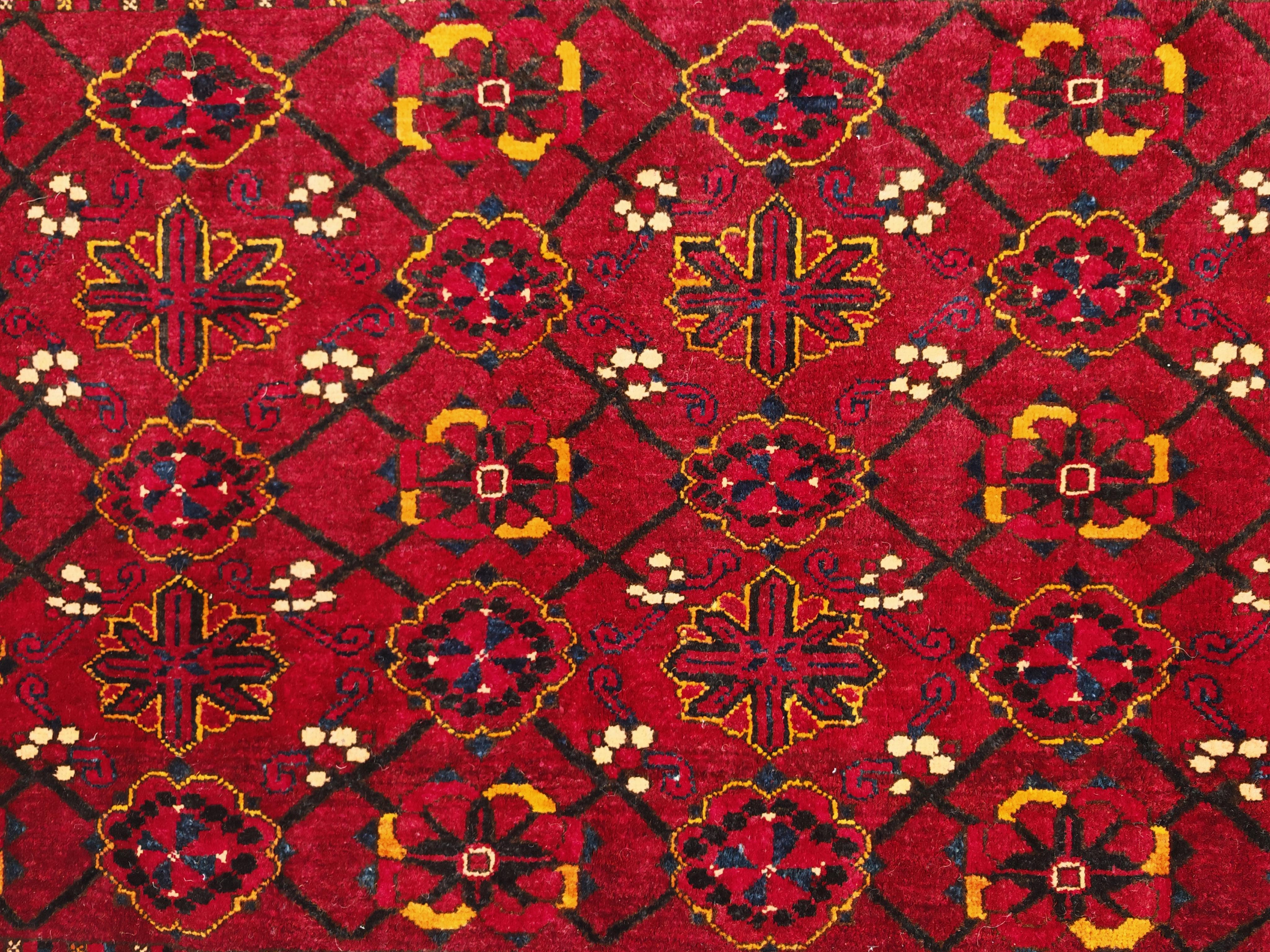 Tribale Antico Bashiri Chuval o sacco per riporre le cose in lana spessa e morbida, con tinte naturali in vendita