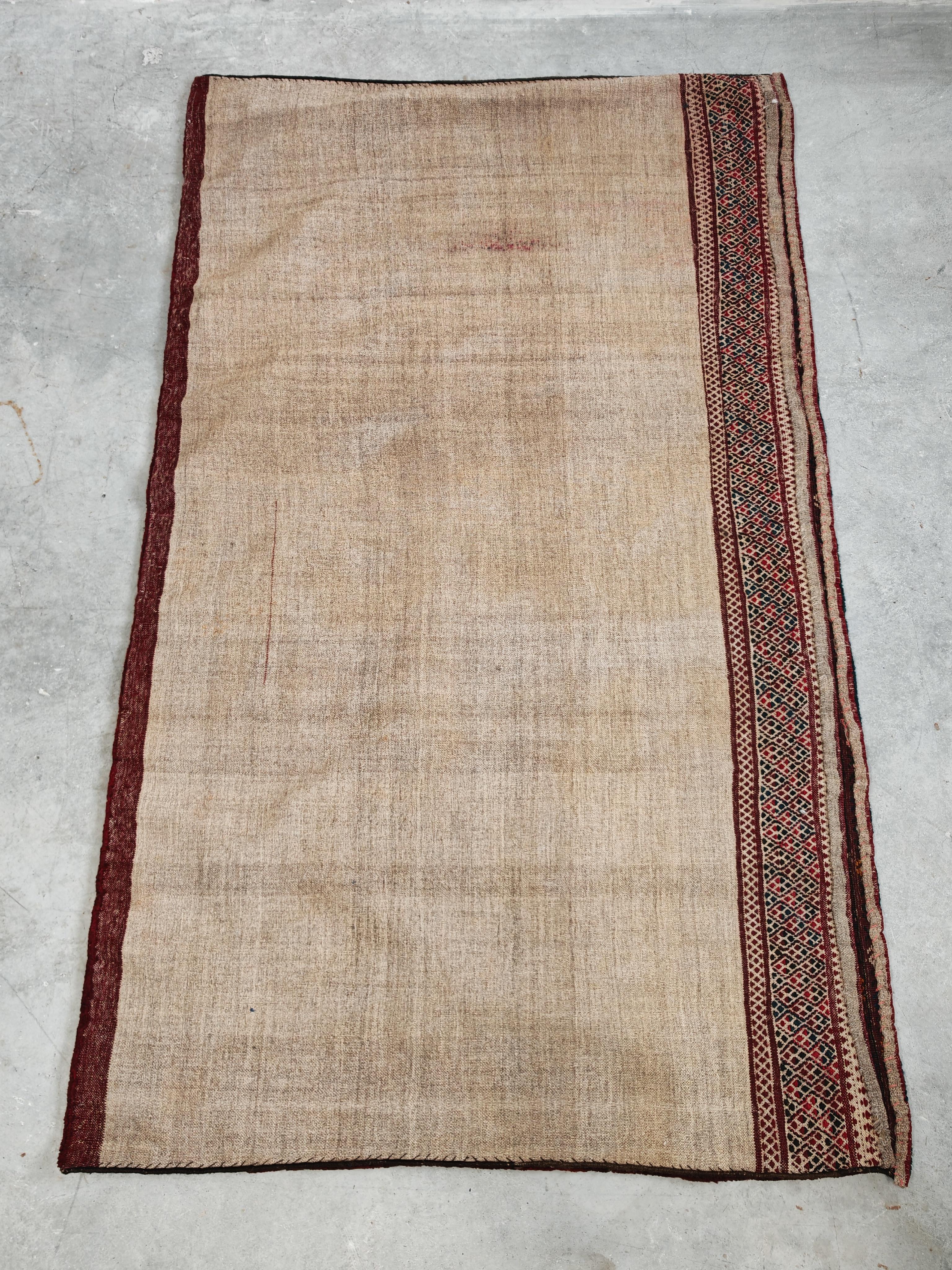 Antico Bashiri Chuval o sacco per riporre le cose in lana spessa e morbida, con tinte naturali in vendita 2