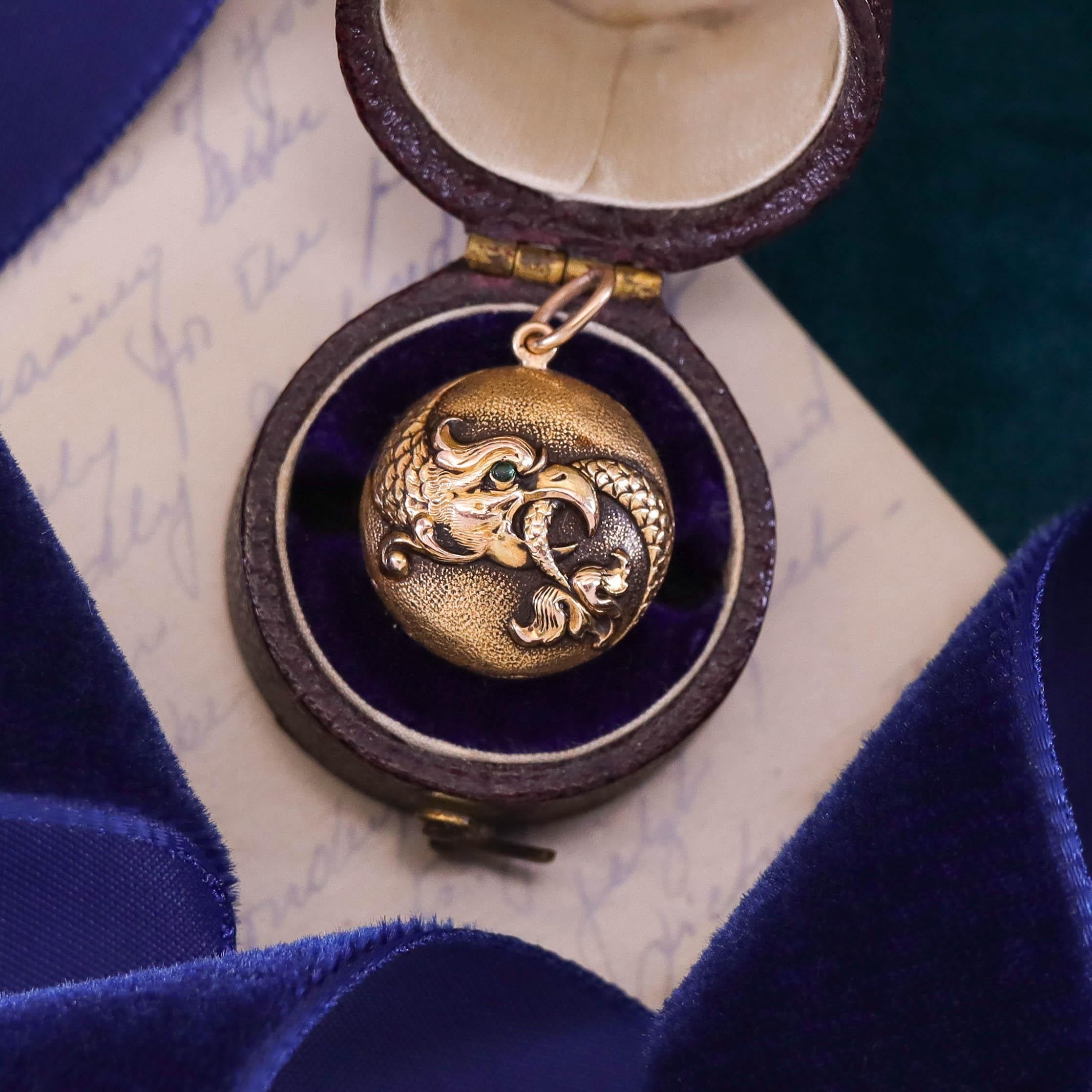 Antique Basilisk Conversion Charm of 14k Gold in vendita 1
