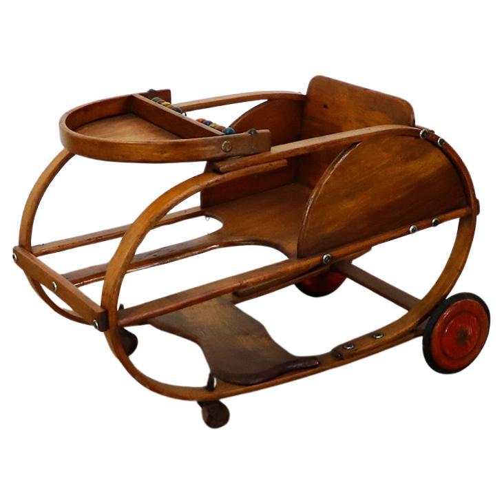 Antiker Bauhaus-Baby Walker aus Holz