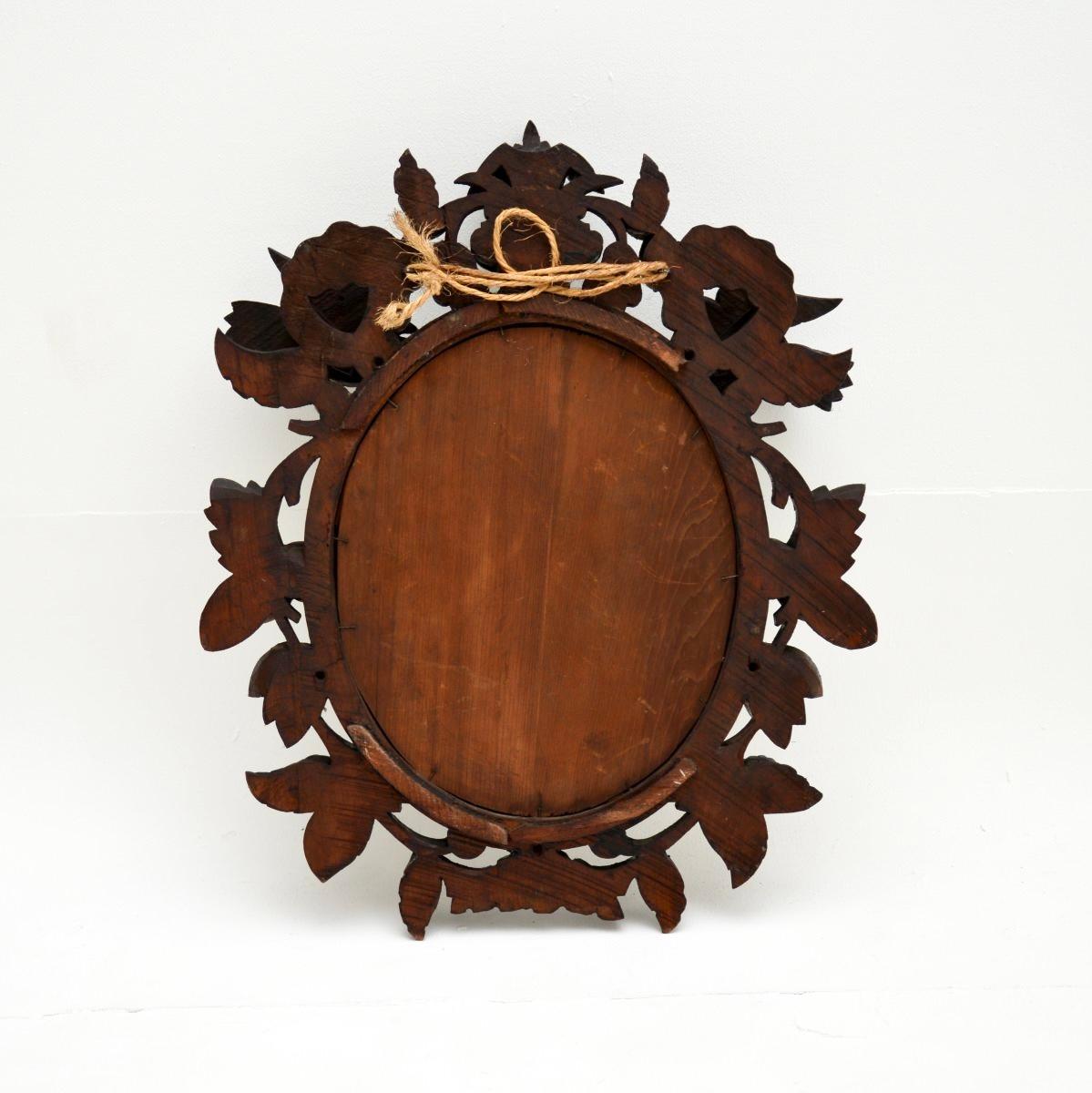Antique Black Forest Mirror en chêne sculpté de Bavière en vente 3