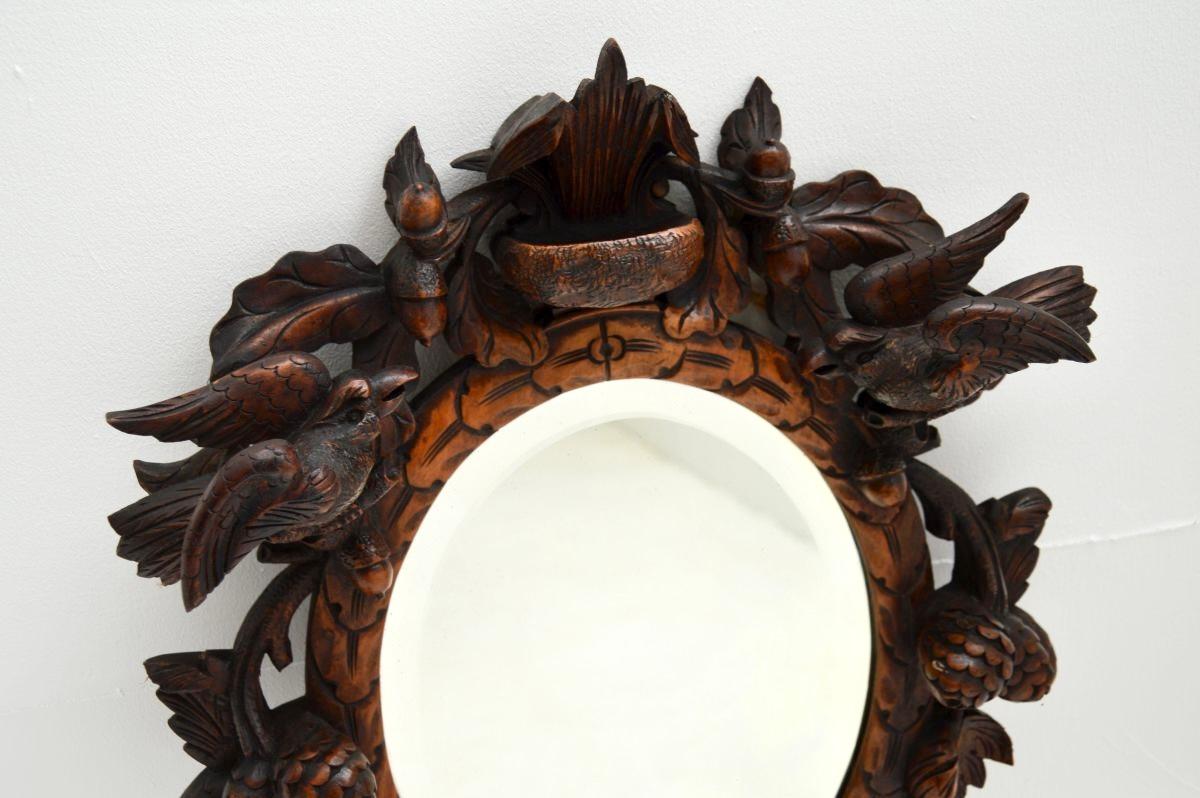 Allemand Antique Black Forest Mirror en chêne sculpté de Bavière en vente