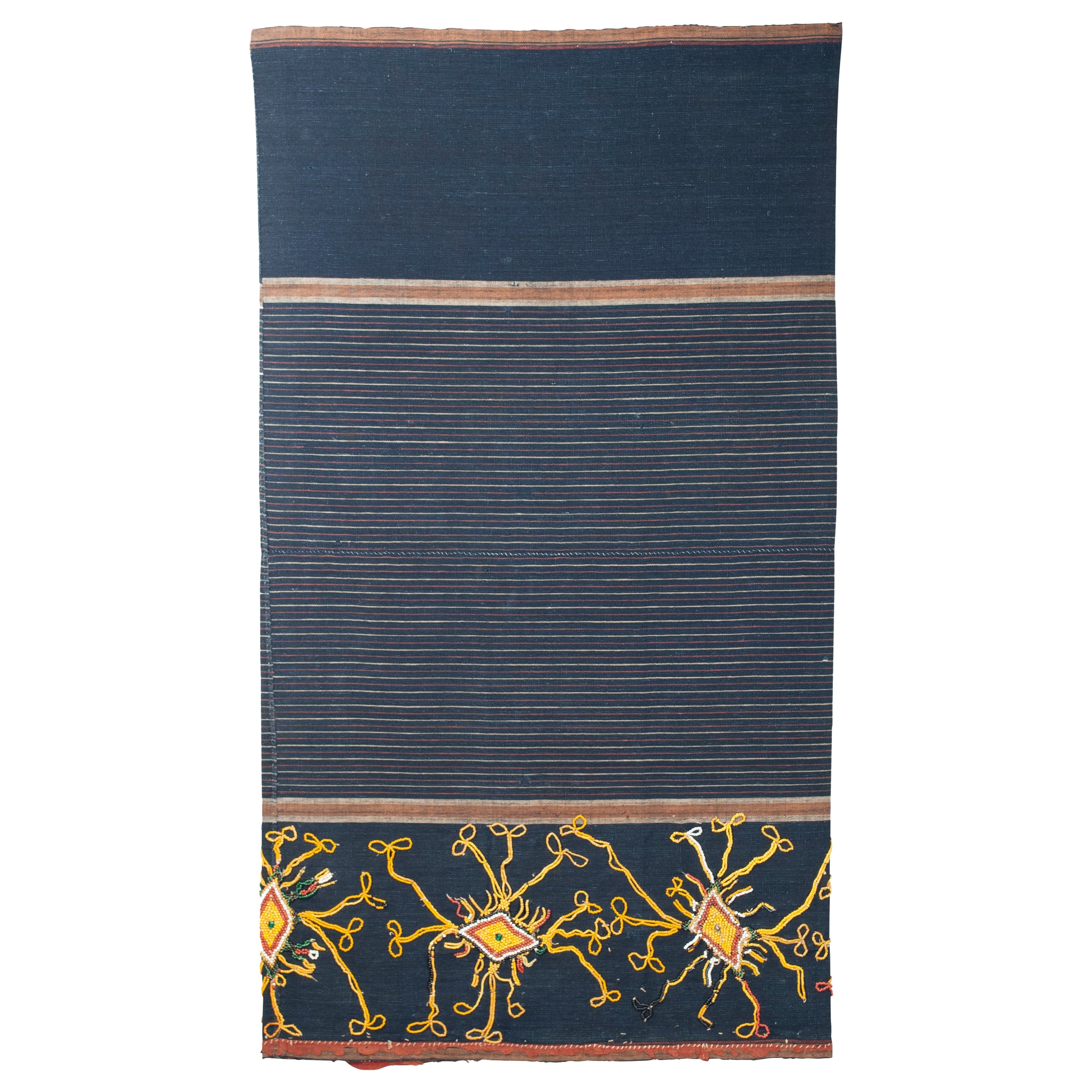 Antiker perlenbesetzter zeremonieller Sarong-Tänzer Sarong (Lawo Butu) East Flores, Indonesien im Angebot