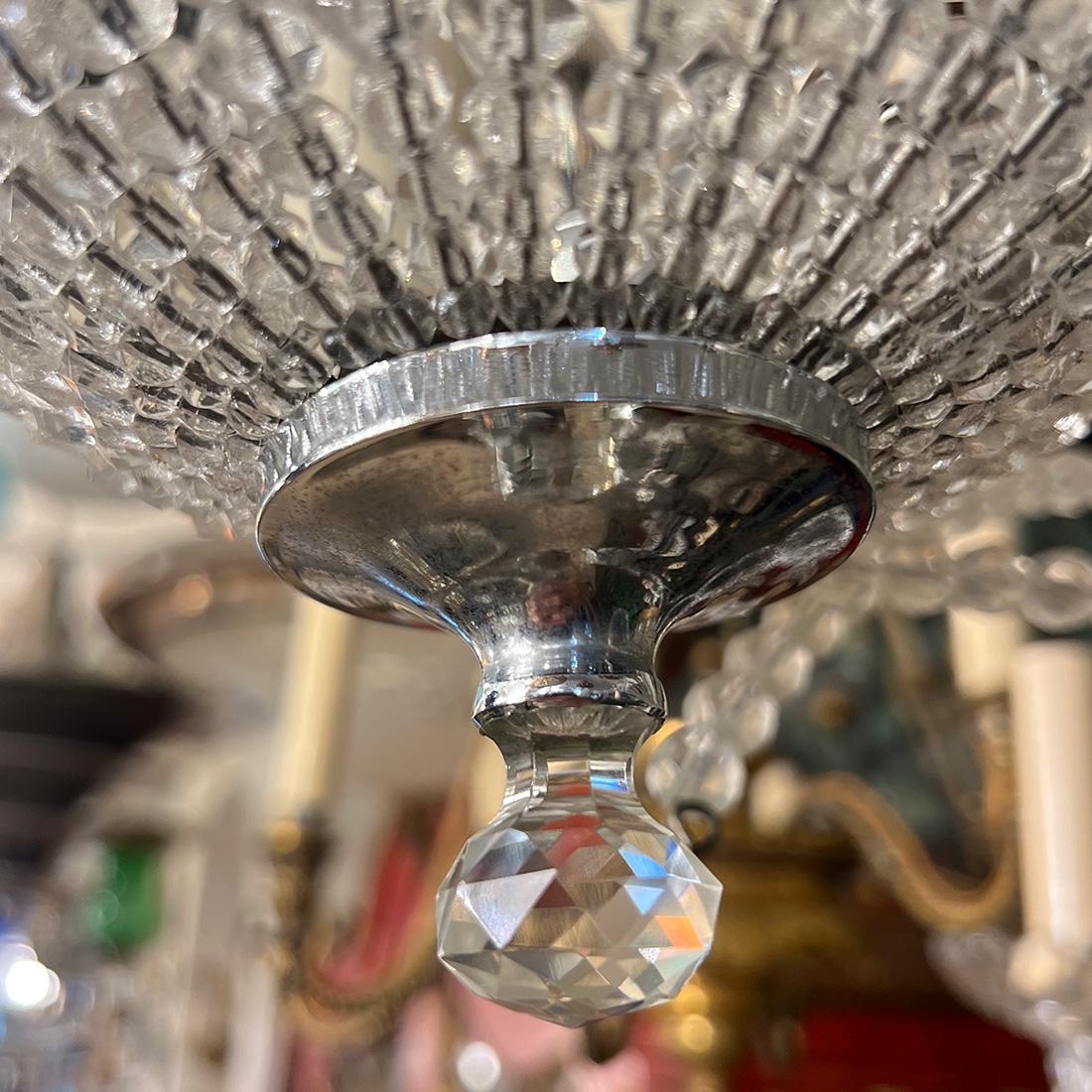 Antike Perlen-Kristall-Laterne im Zustand „Gut“ im Angebot in New York, NY