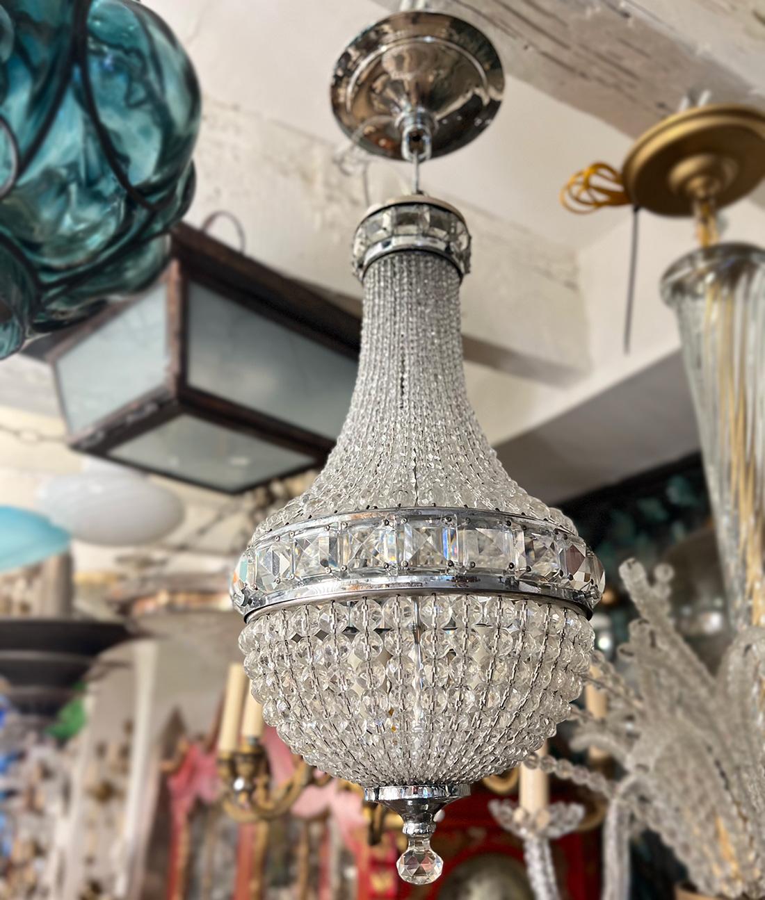 Lanterne antique en cristal perlé en vente 1